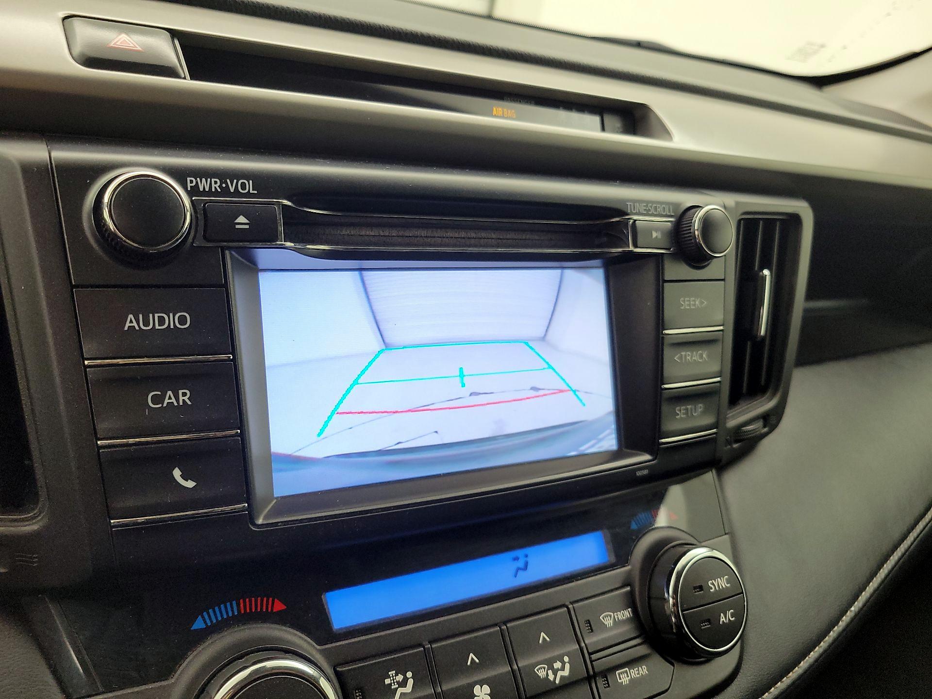 Thumbnail: 2018 Toyota RAV4 - 14