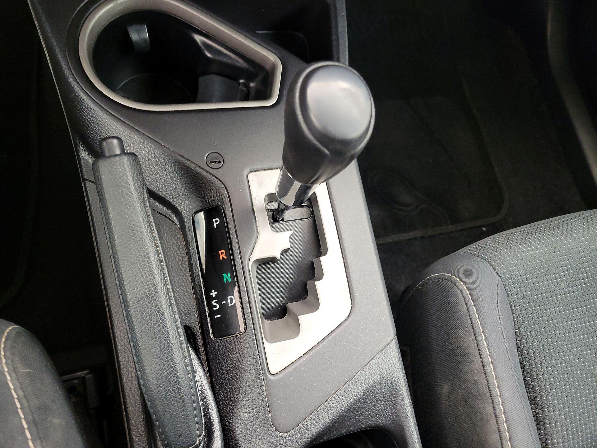 Thumbnail: 2018 Toyota RAV4 - 17