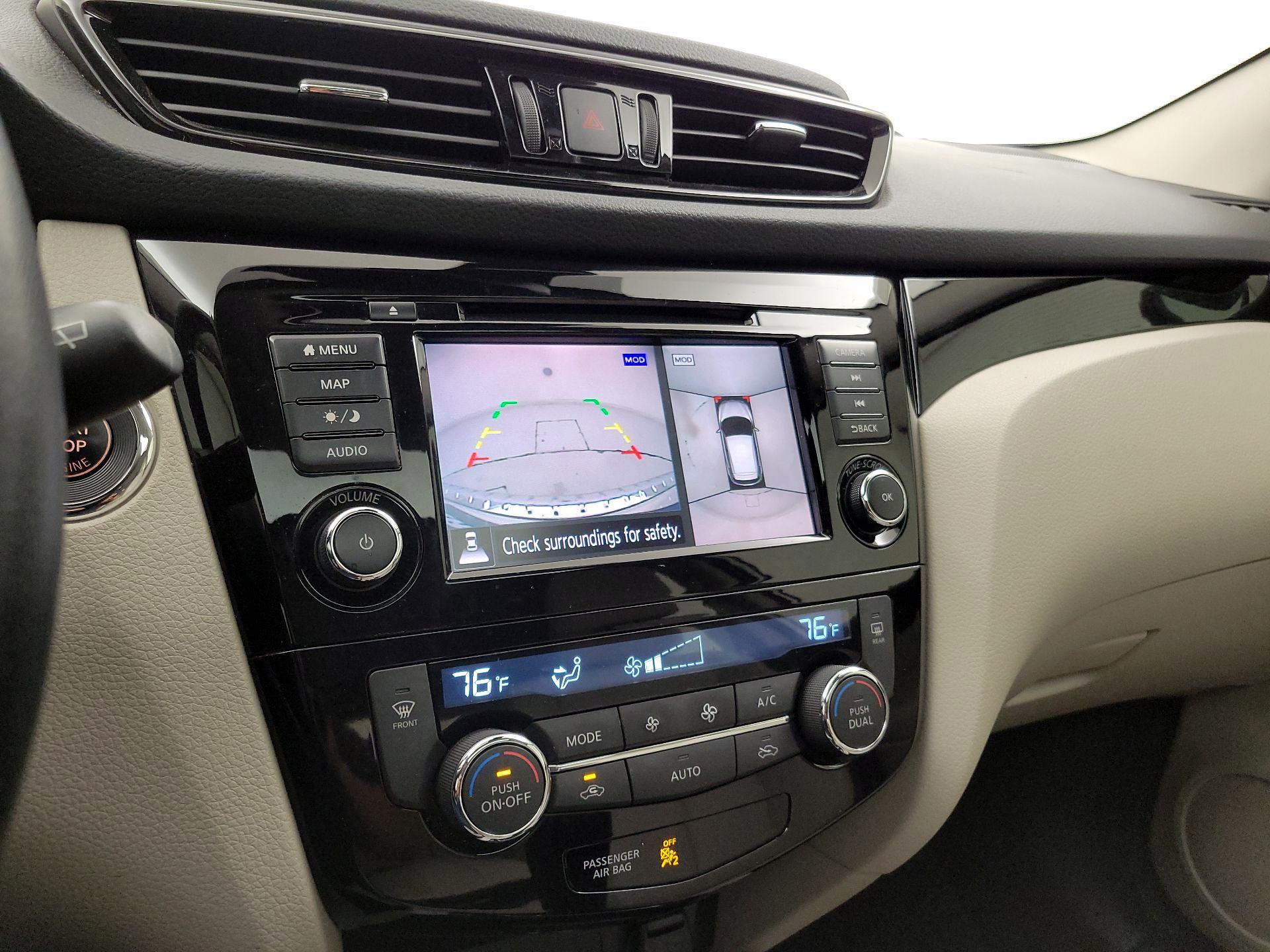 Thumbnail: 2022 Nissan Rogue Sport - 15