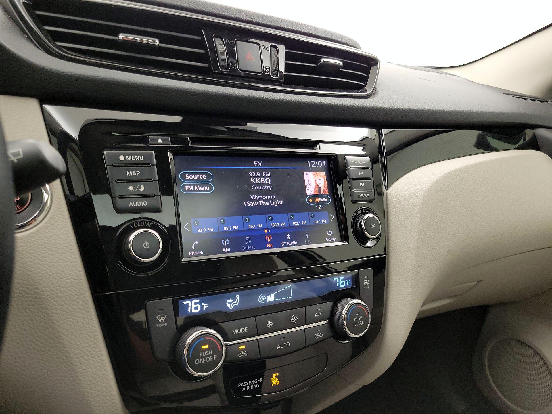 Thumbnail: 2022 Nissan Rogue Sport - 16