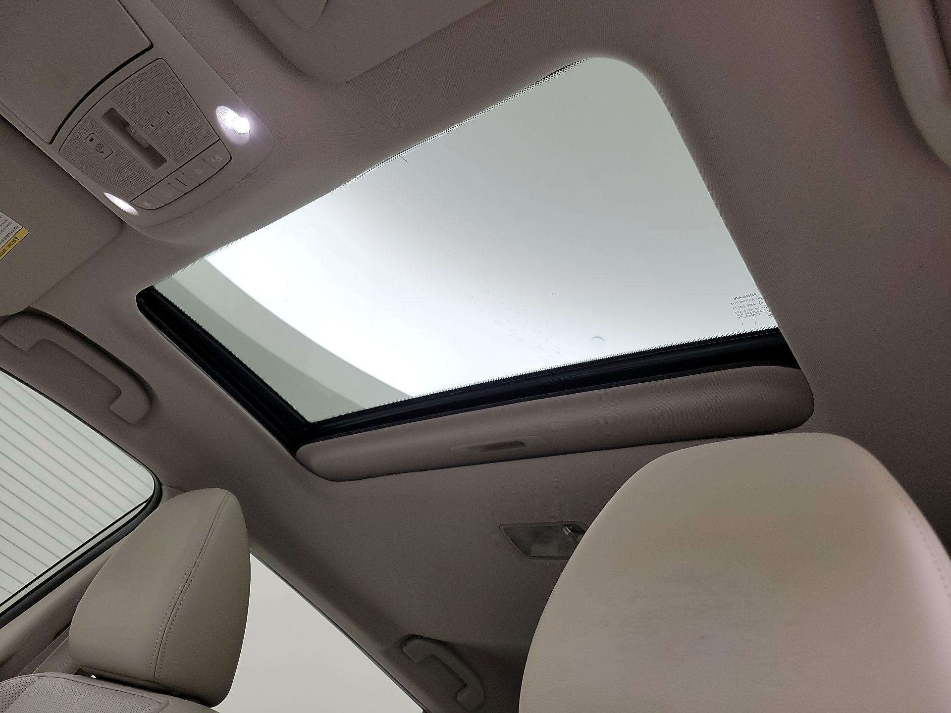 Thumbnail: 2022 Nissan Rogue Sport - 20