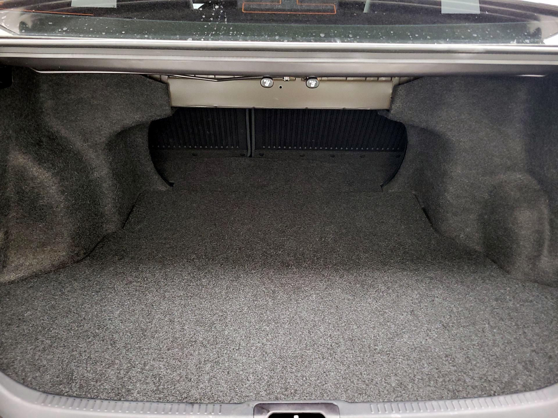 Thumbnail: 2016 Toyota Camry - 19