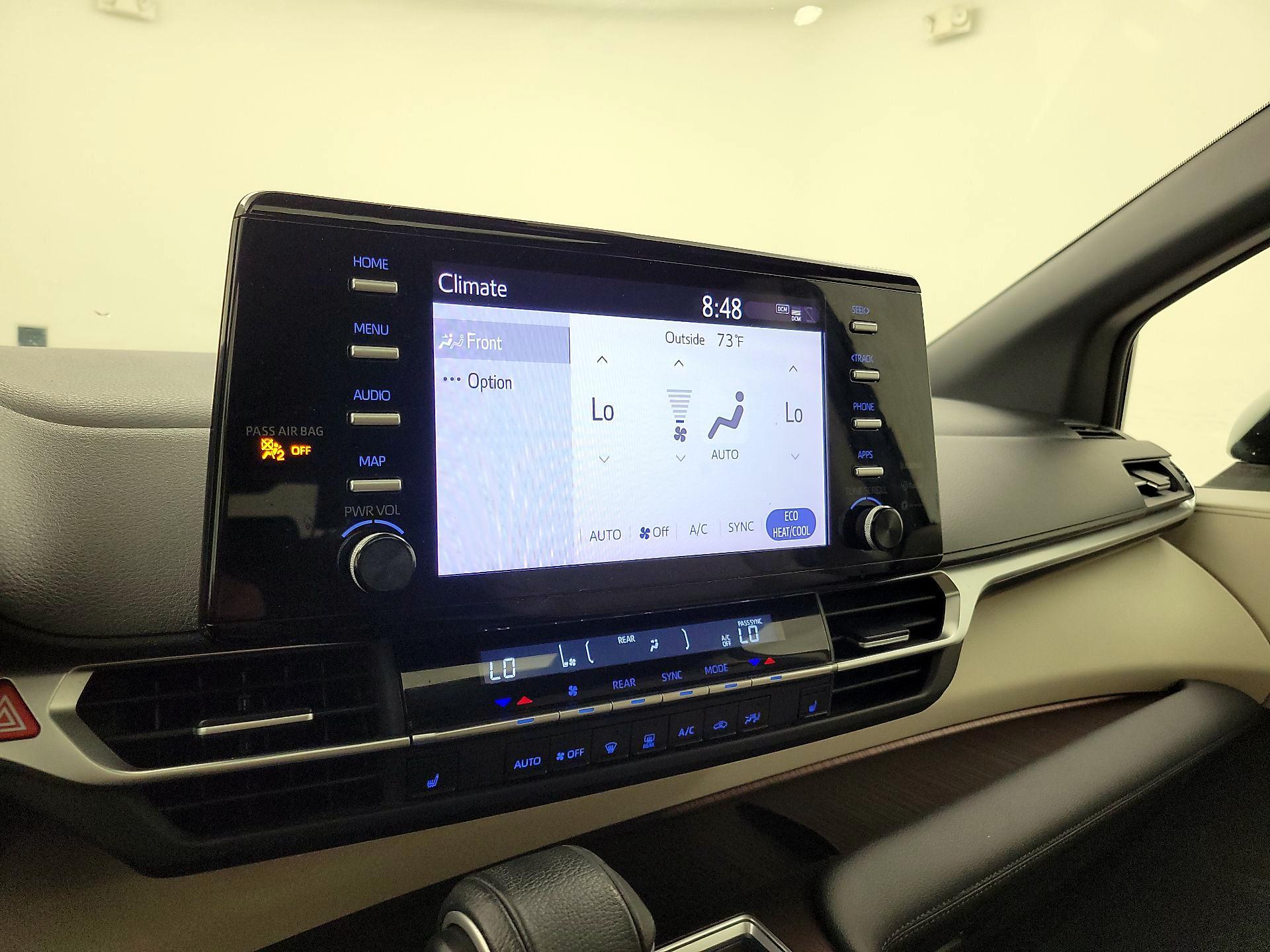 Thumbnail: 2021 Toyota Sienna - 16