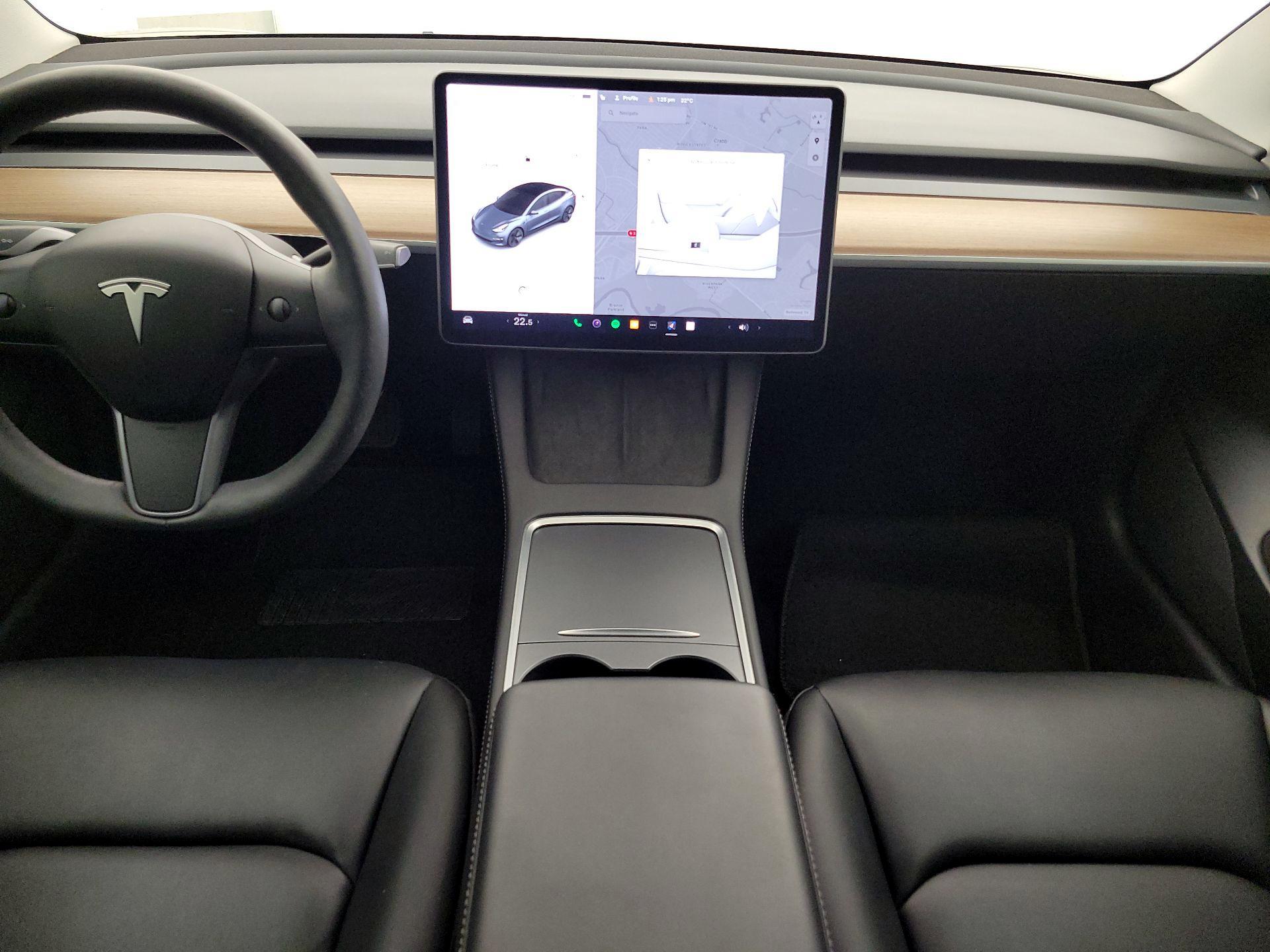 Thumbnail: 2023 Tesla Model 3 - 9