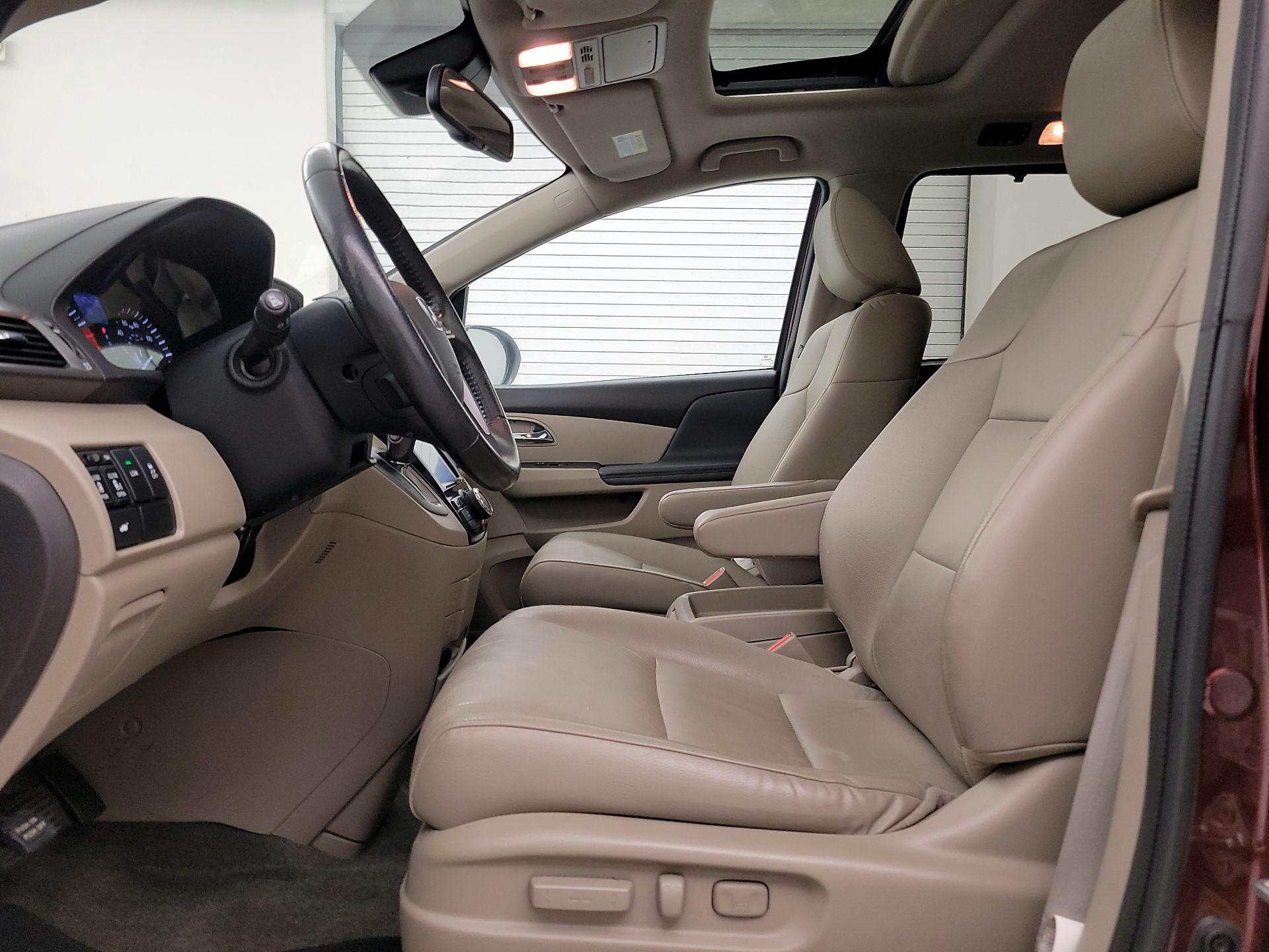 Thumbnail: 2017 Honda Odyssey - 11