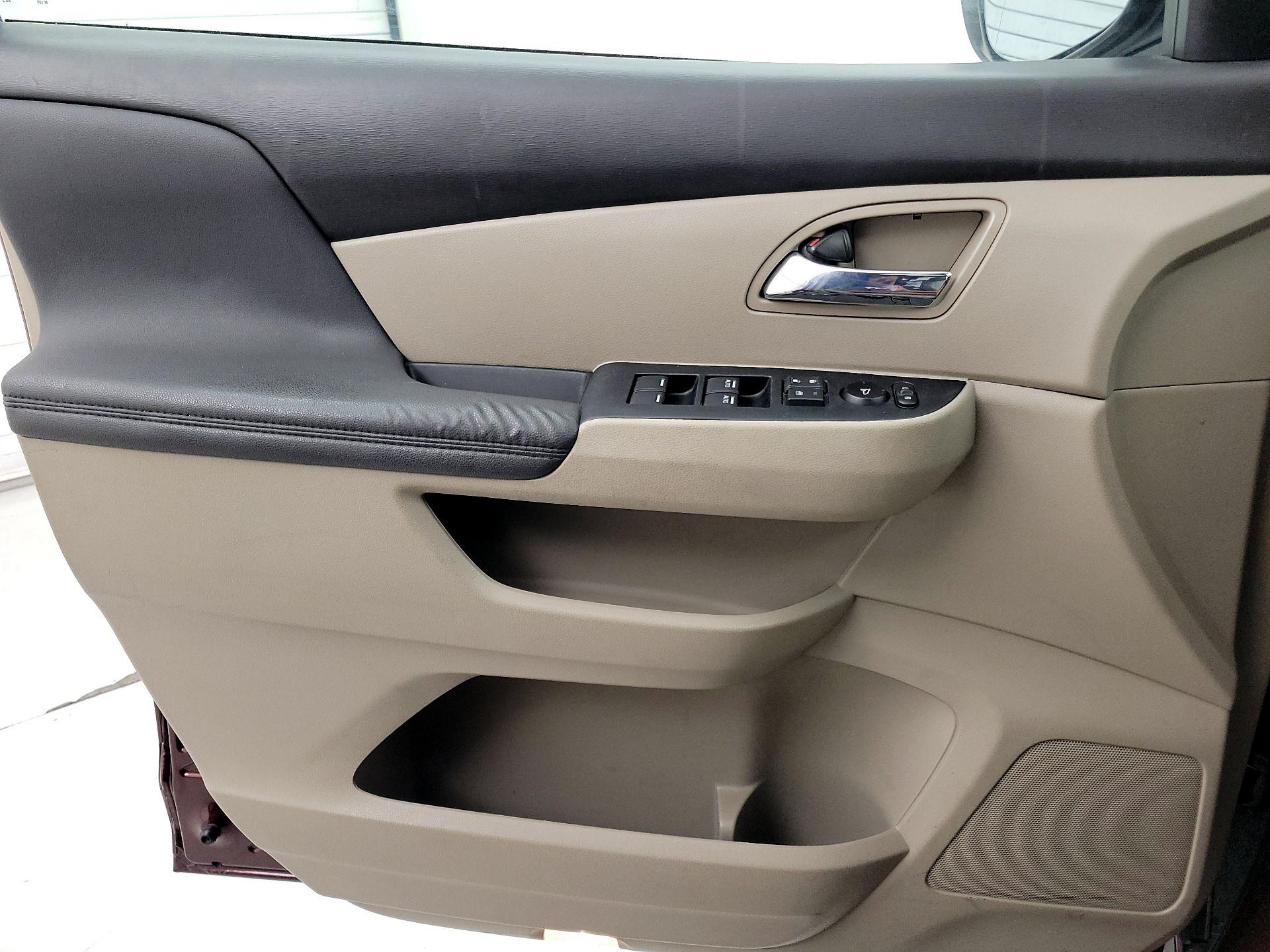 Thumbnail: 2017 Honda Odyssey - 12