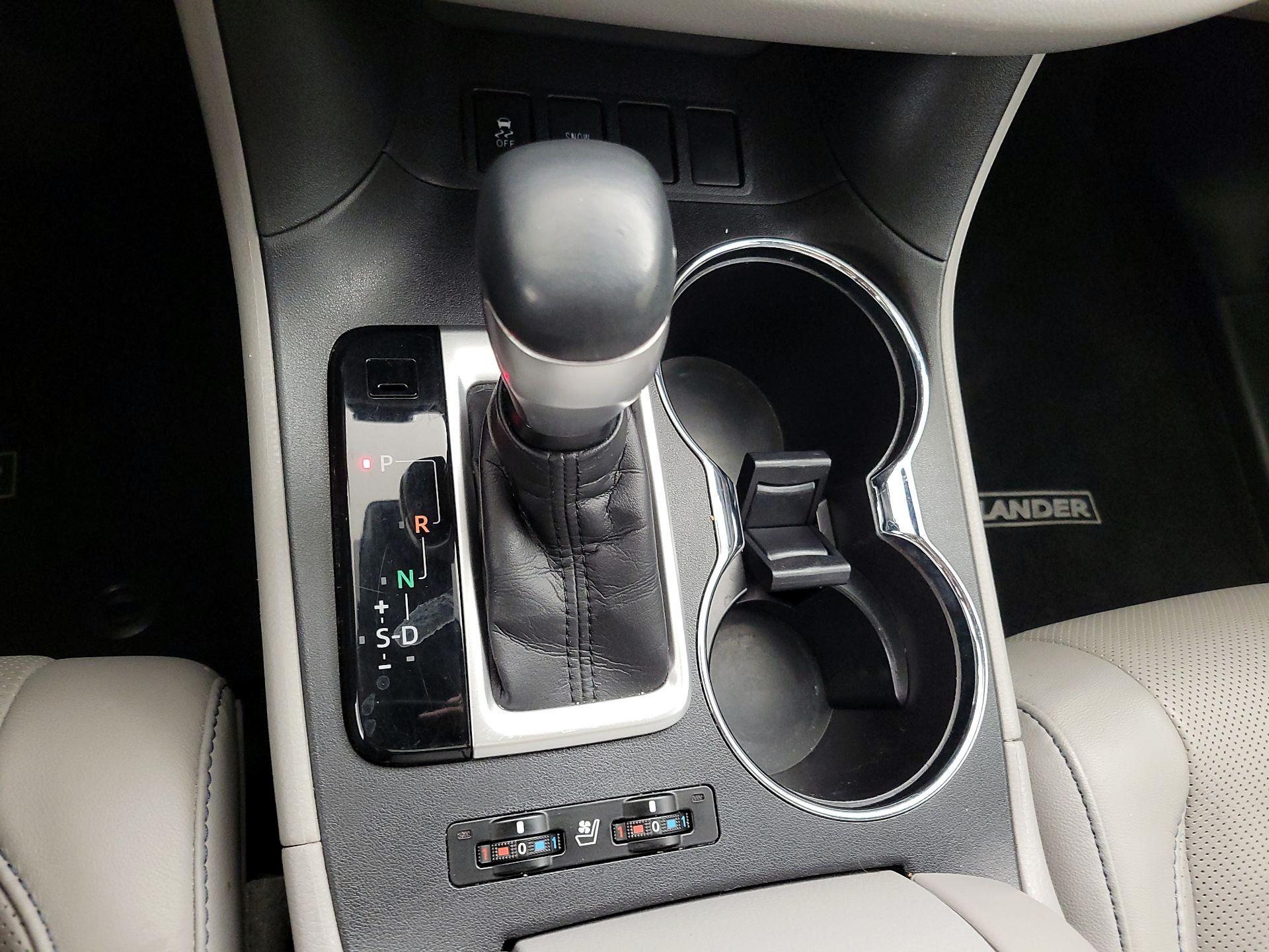 Thumbnail: 2018 Toyota Highlander - 17