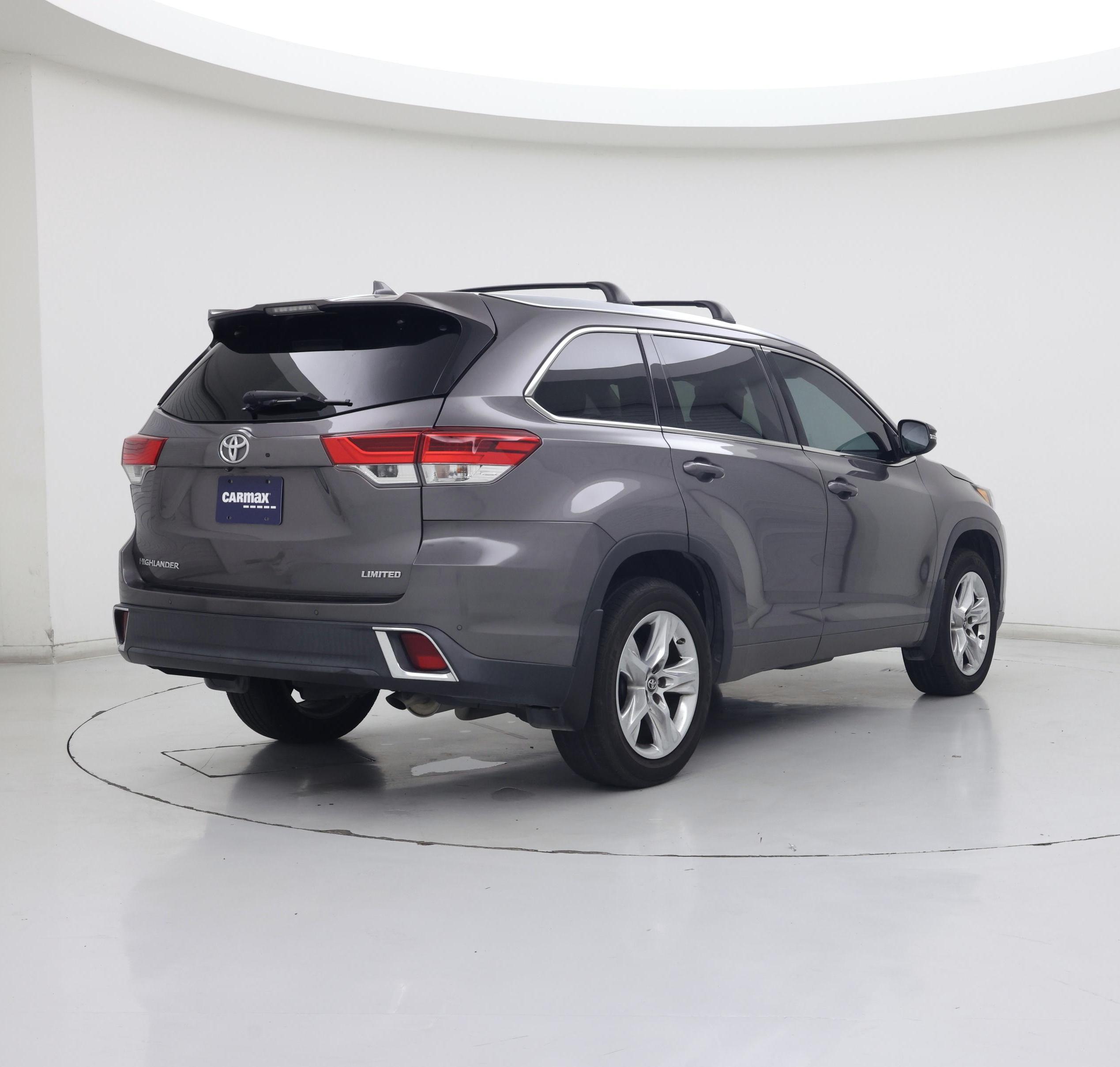 Thumbnail: 2018 Toyota Highlander - 8