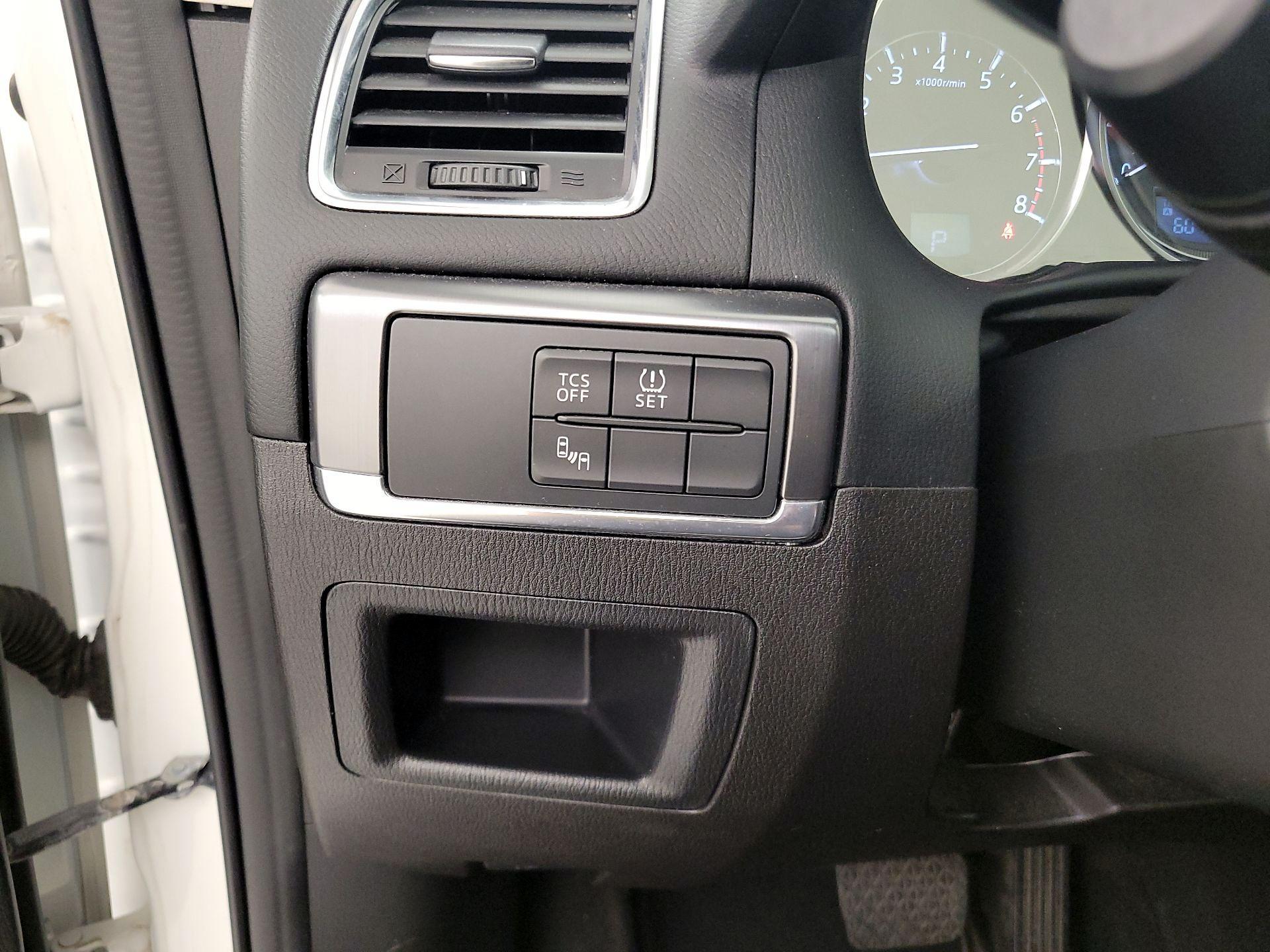 Thumbnail: 2016 Mazda CX-5 - 13