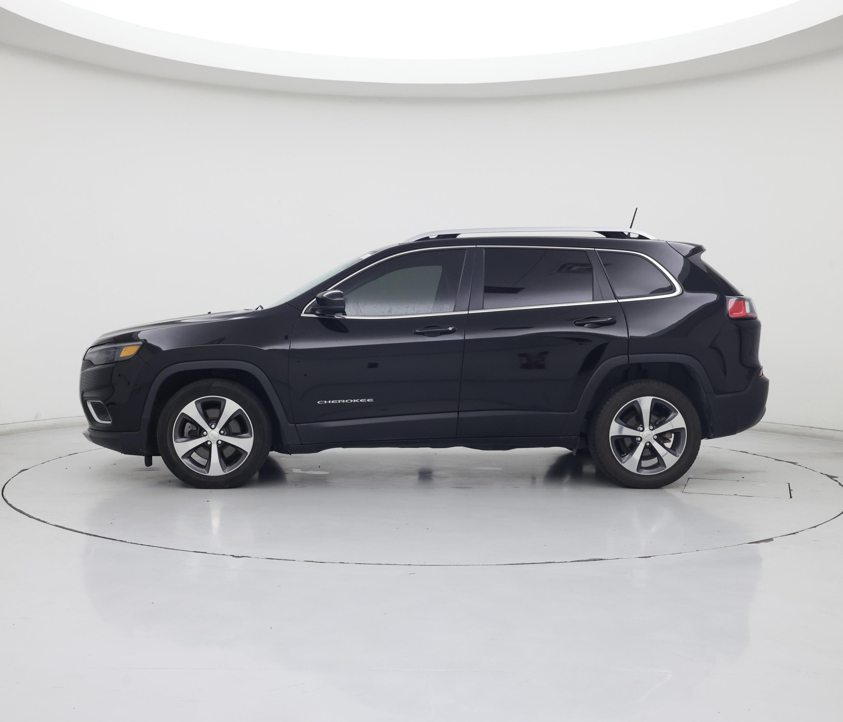 Thumbnail: 2020 Jeep Cherokee - 3