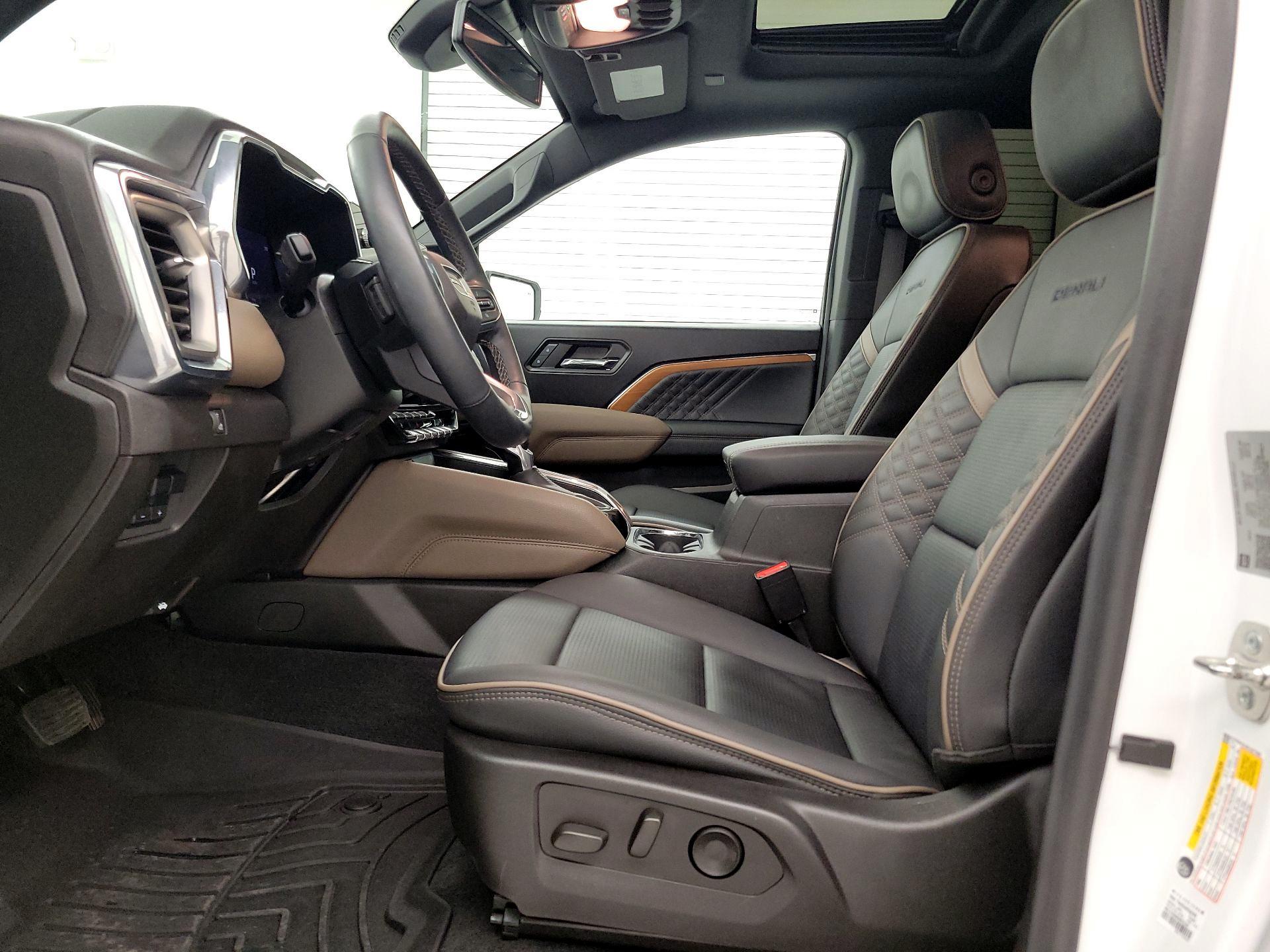 Thumbnail: 2024 GMC Canyon - 11