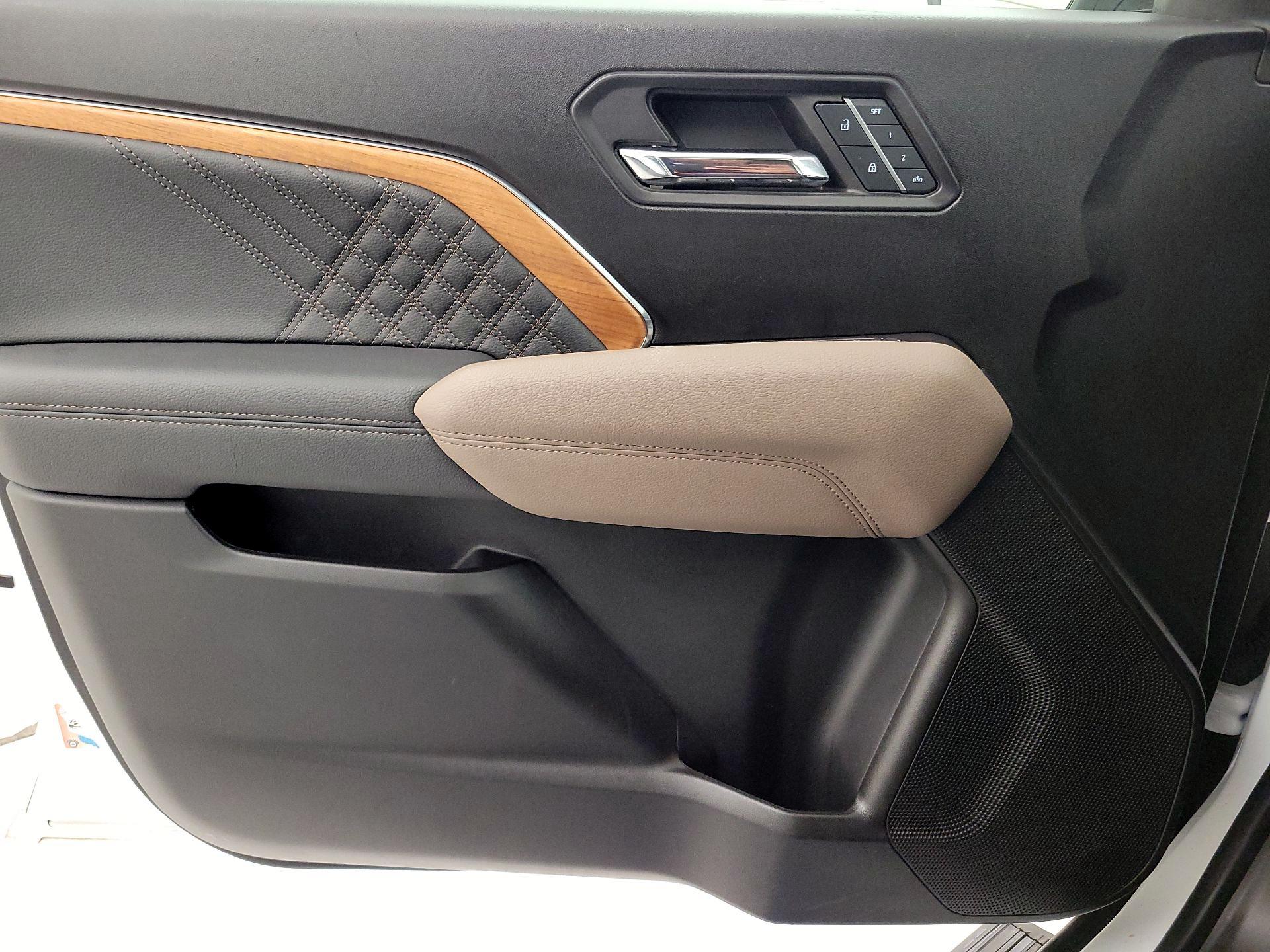 Thumbnail: 2024 GMC Canyon - 12