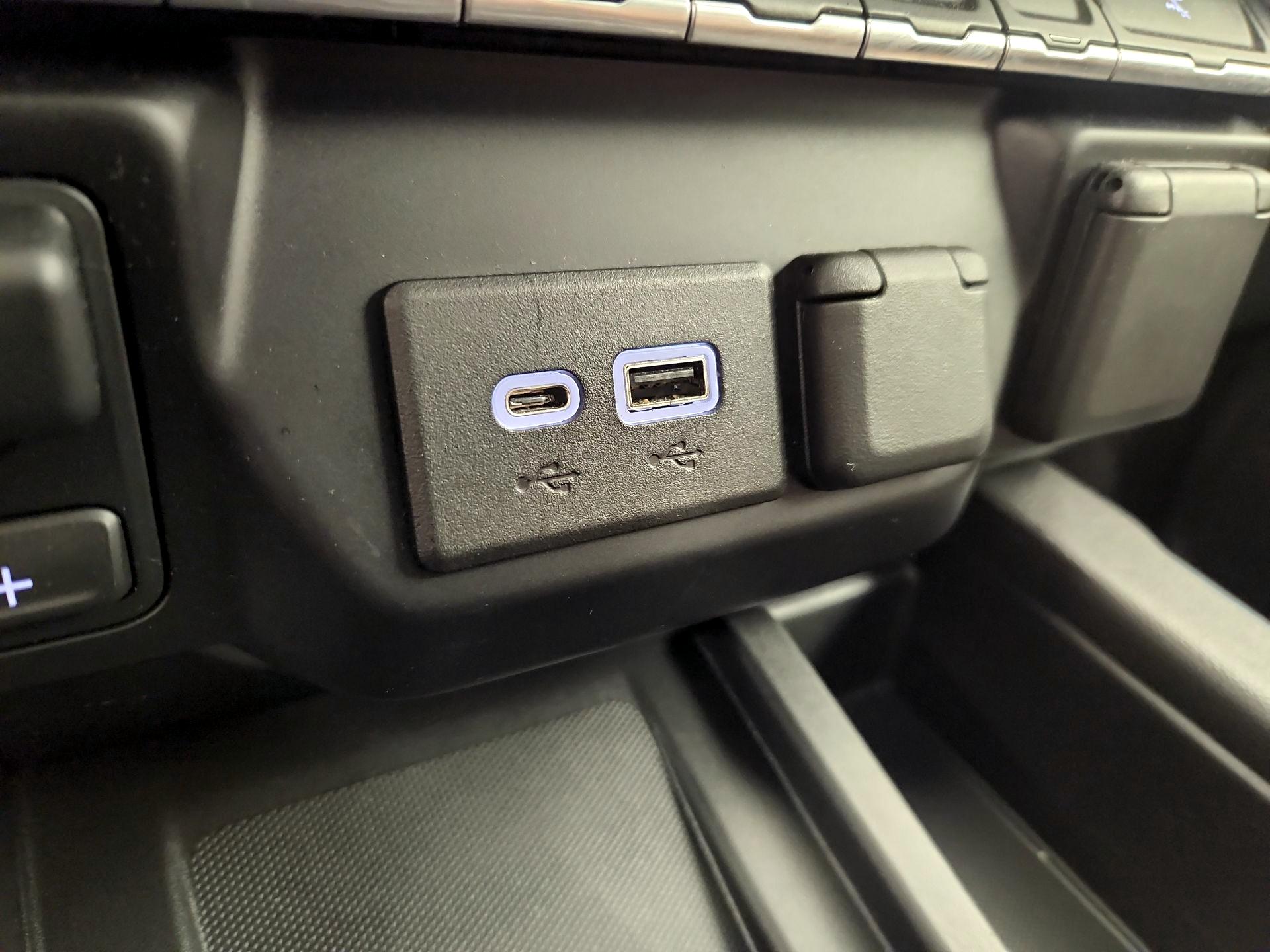 Thumbnail: 2021 Chevrolet Silverado 1500 - 19