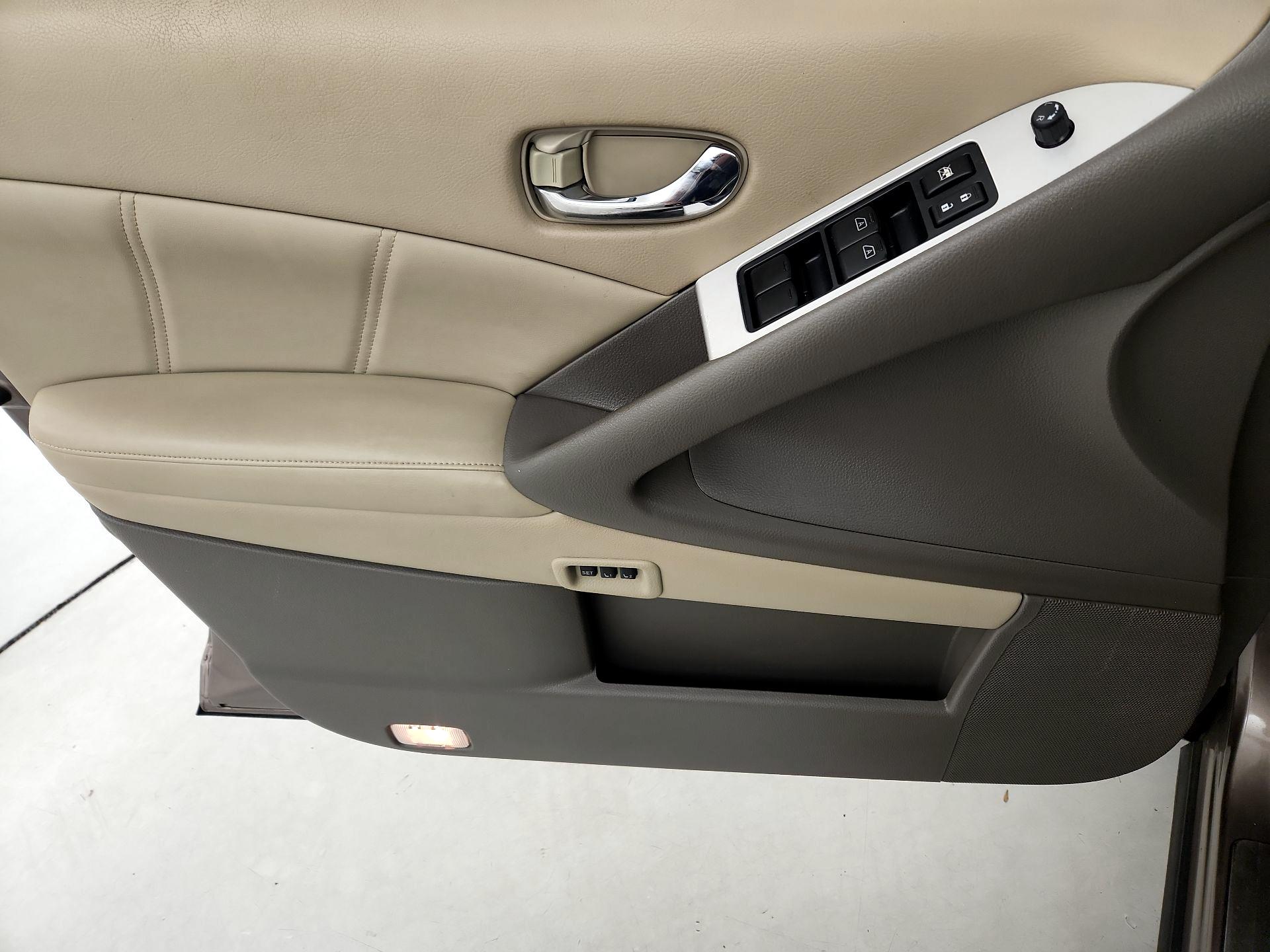 Thumbnail: 2014 Nissan Murano - 12