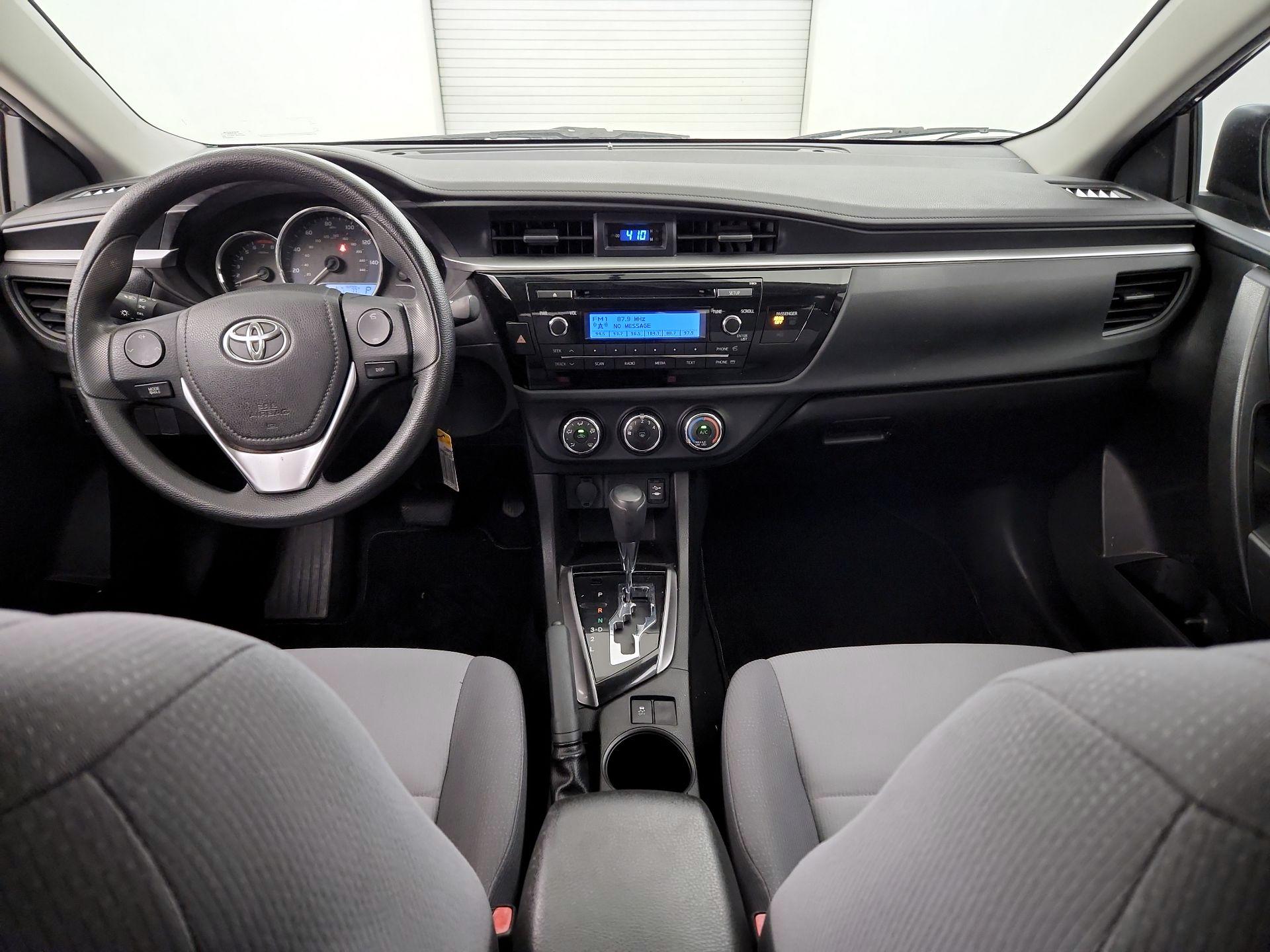 Thumbnail: 2015 Toyota Corolla - 9