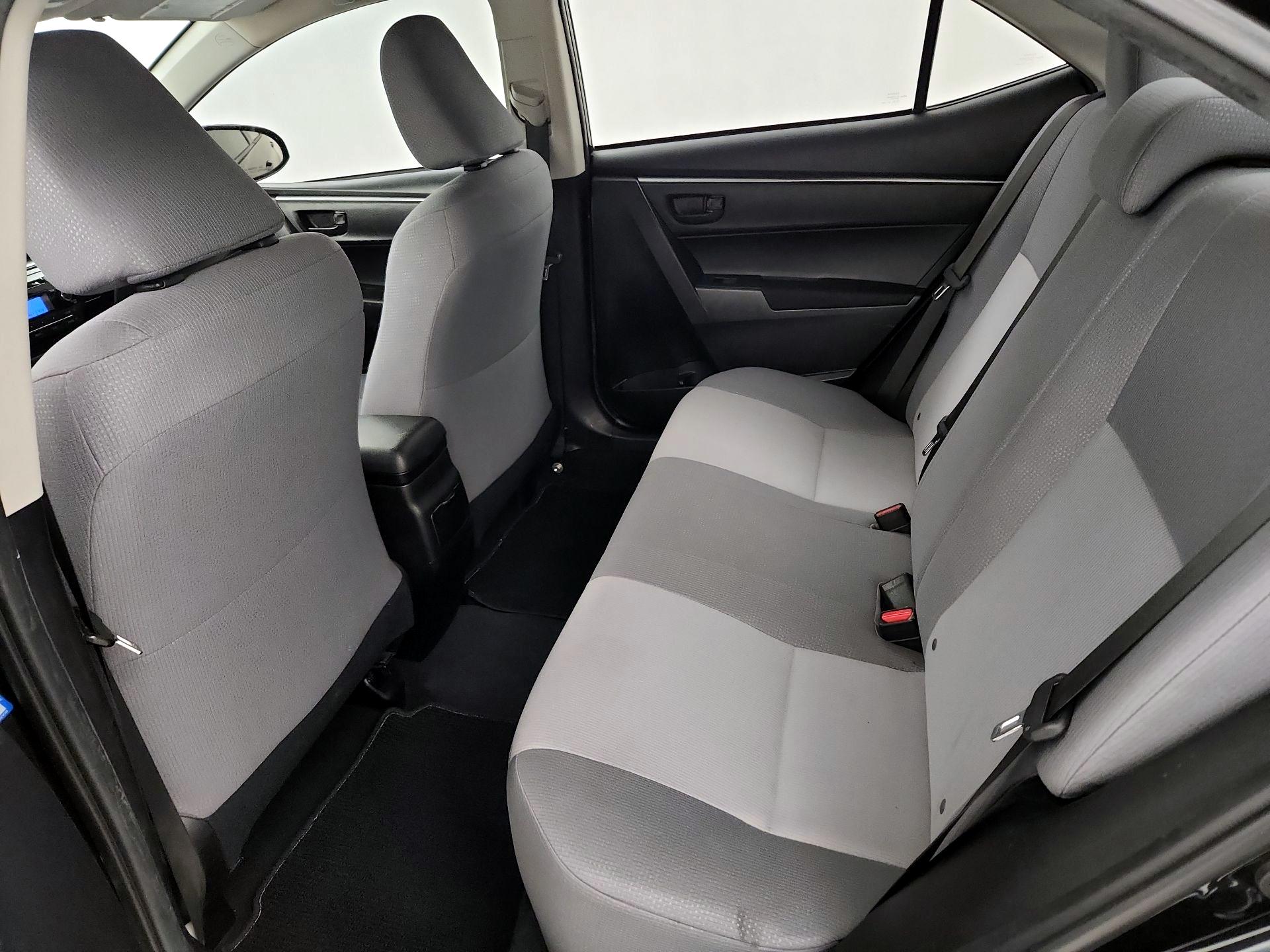 Thumbnail: 2015 Toyota Corolla - 18