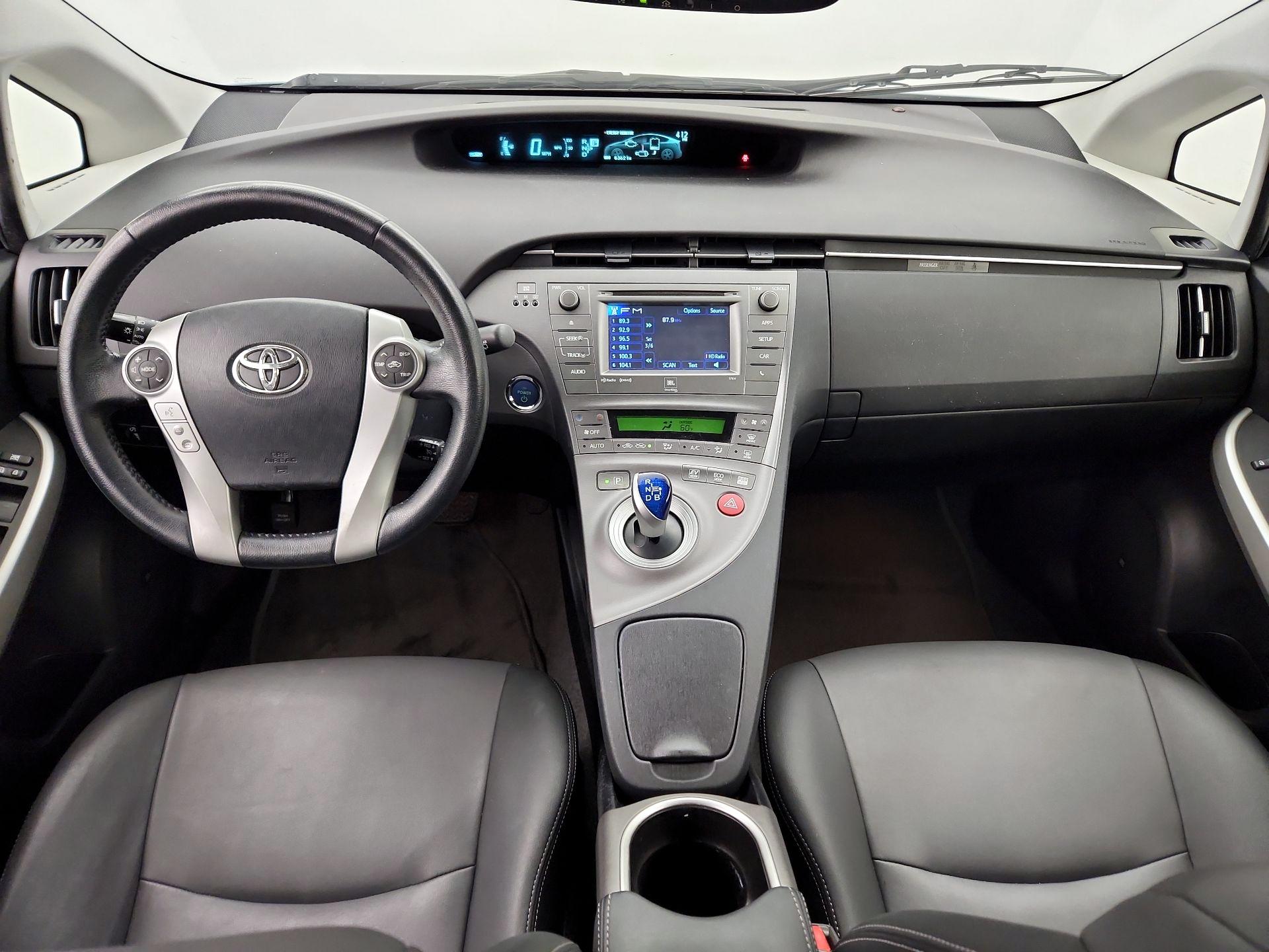 Thumbnail: 2014 Toyota Prius - 9