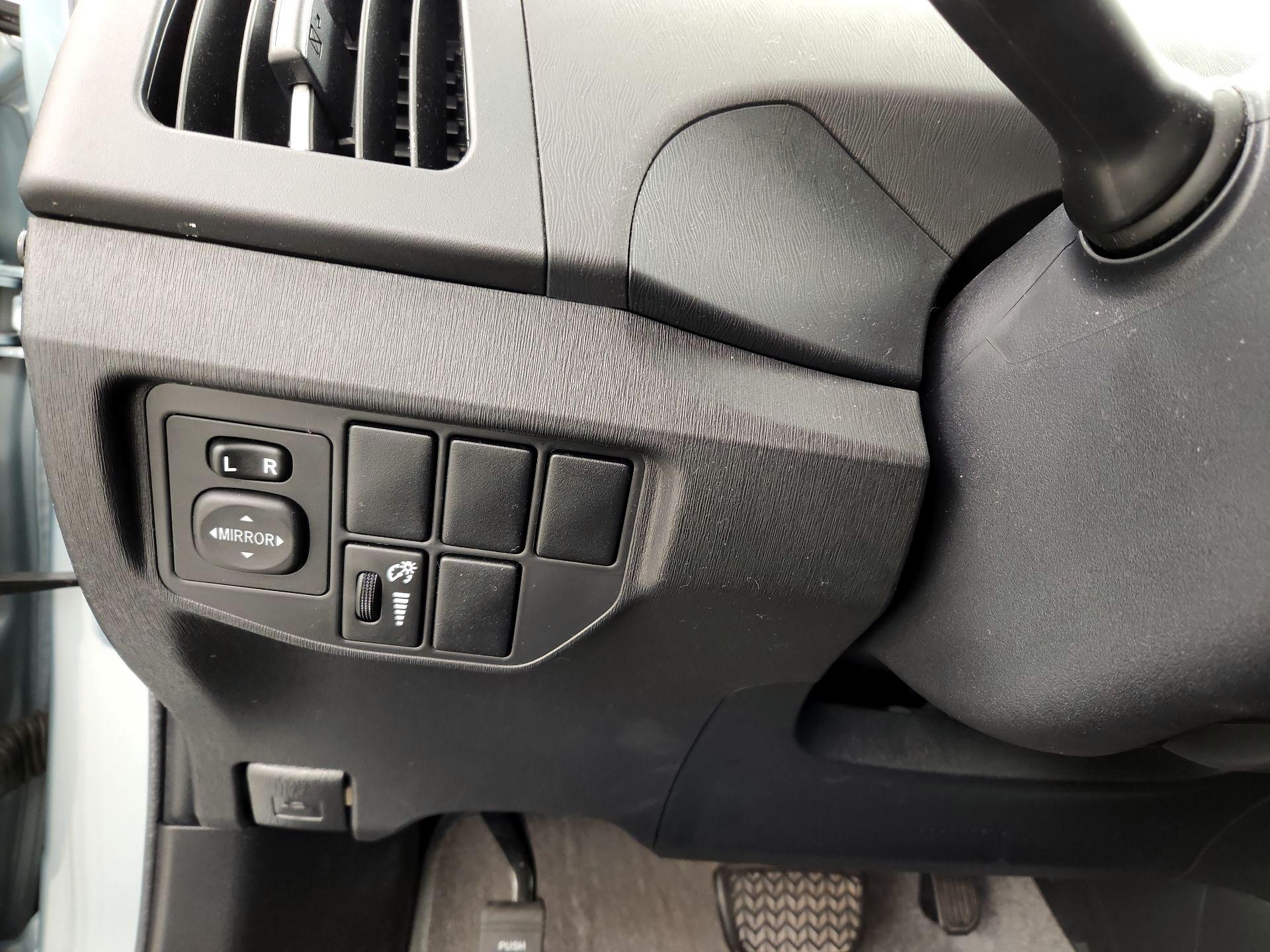 Thumbnail: 2014 Toyota Prius - 13