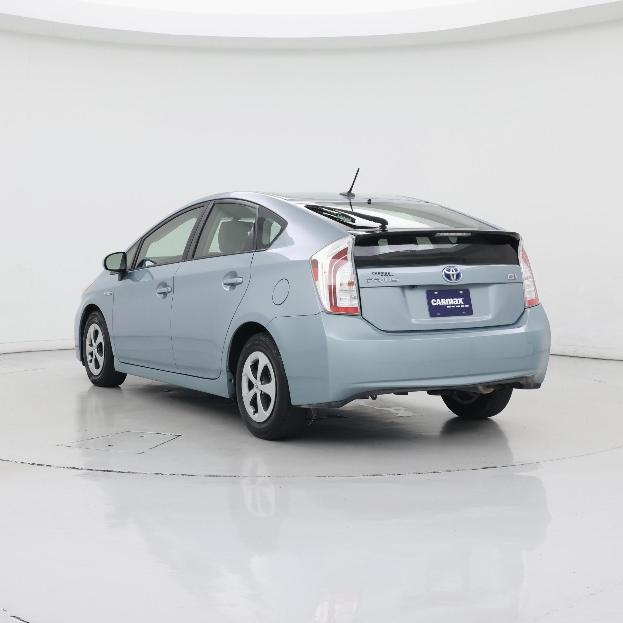 Thumbnail: 2014 Toyota Prius - 2