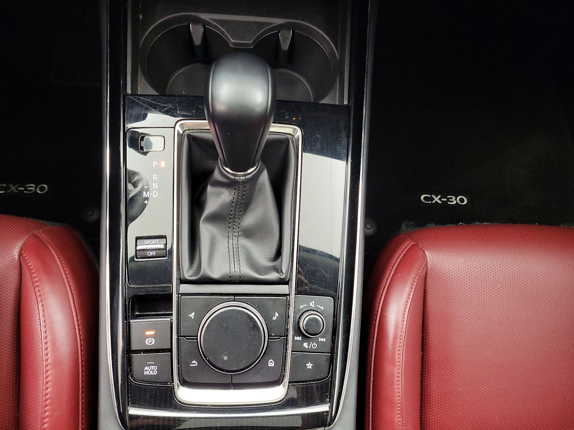 Thumbnail: 2022 Mazda CX-30 - 17