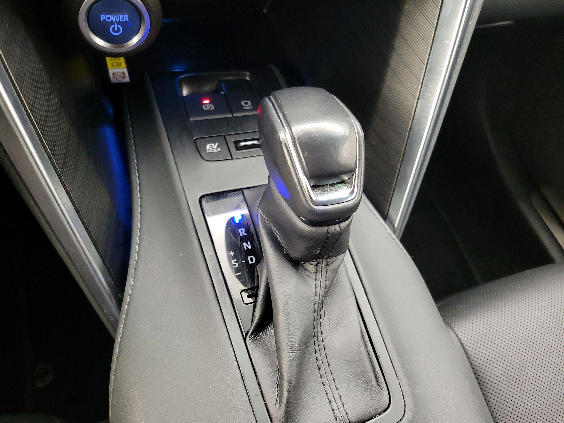 Thumbnail: 2021 Toyota Venza - 17