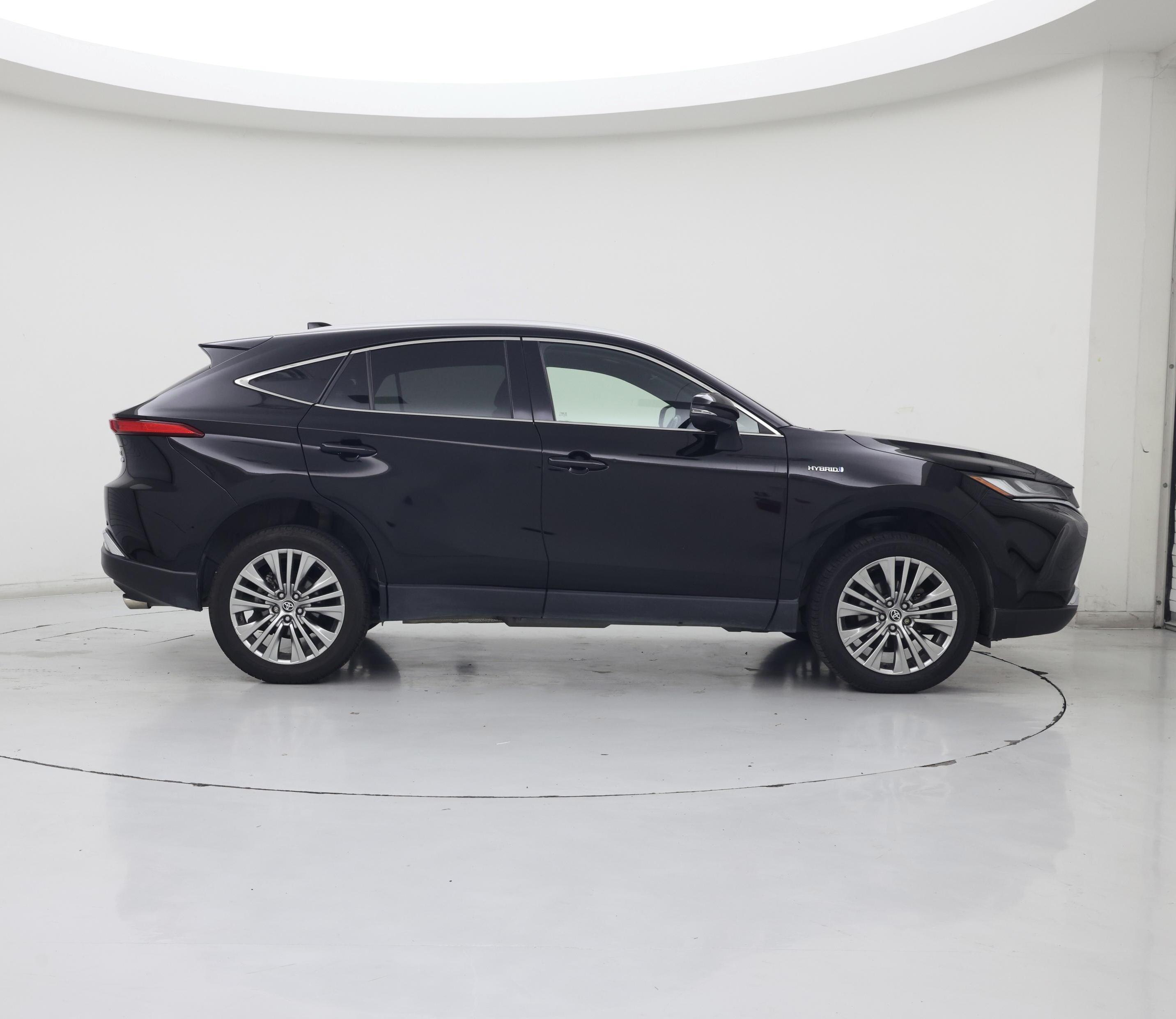 Thumbnail: 2021 Toyota Venza - 7