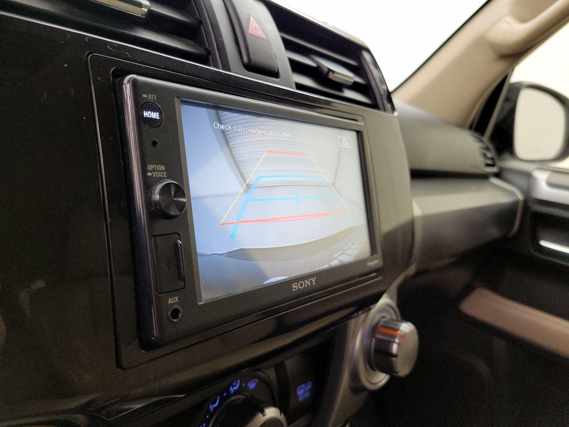 Thumbnail: 2018 Toyota 4Runner - 14