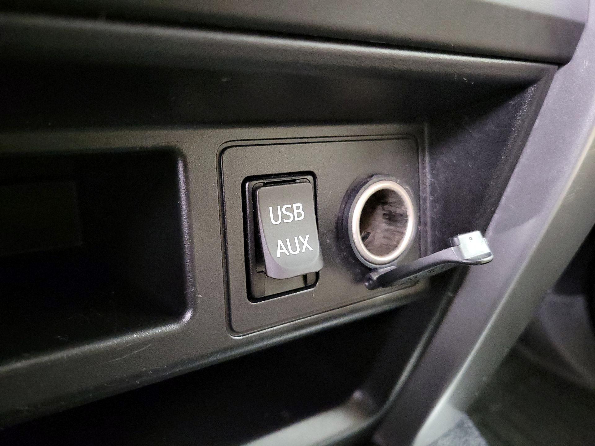 Thumbnail: 2018 Toyota 4Runner - 18