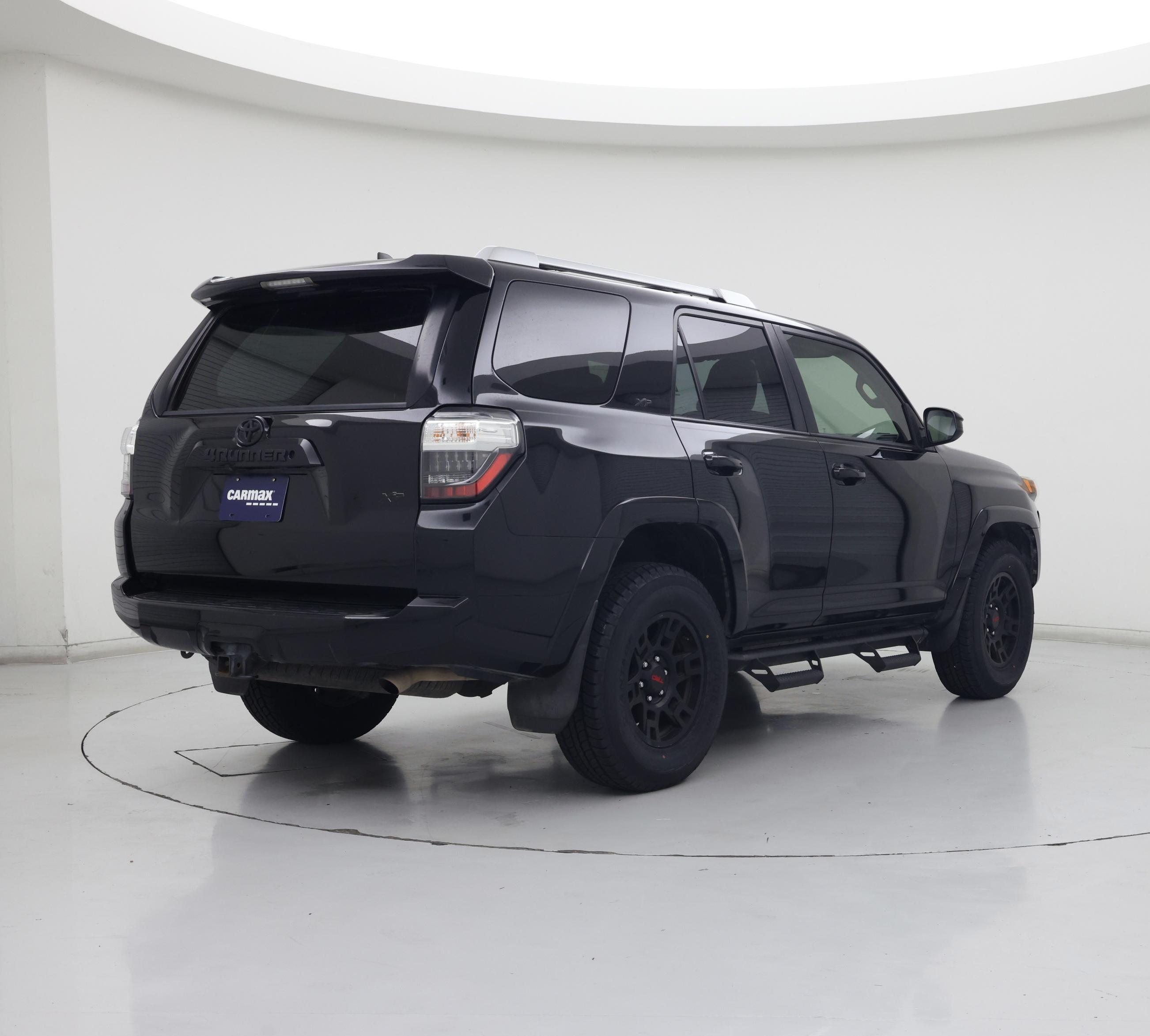 Thumbnail: 2018 Toyota 4Runner - 8