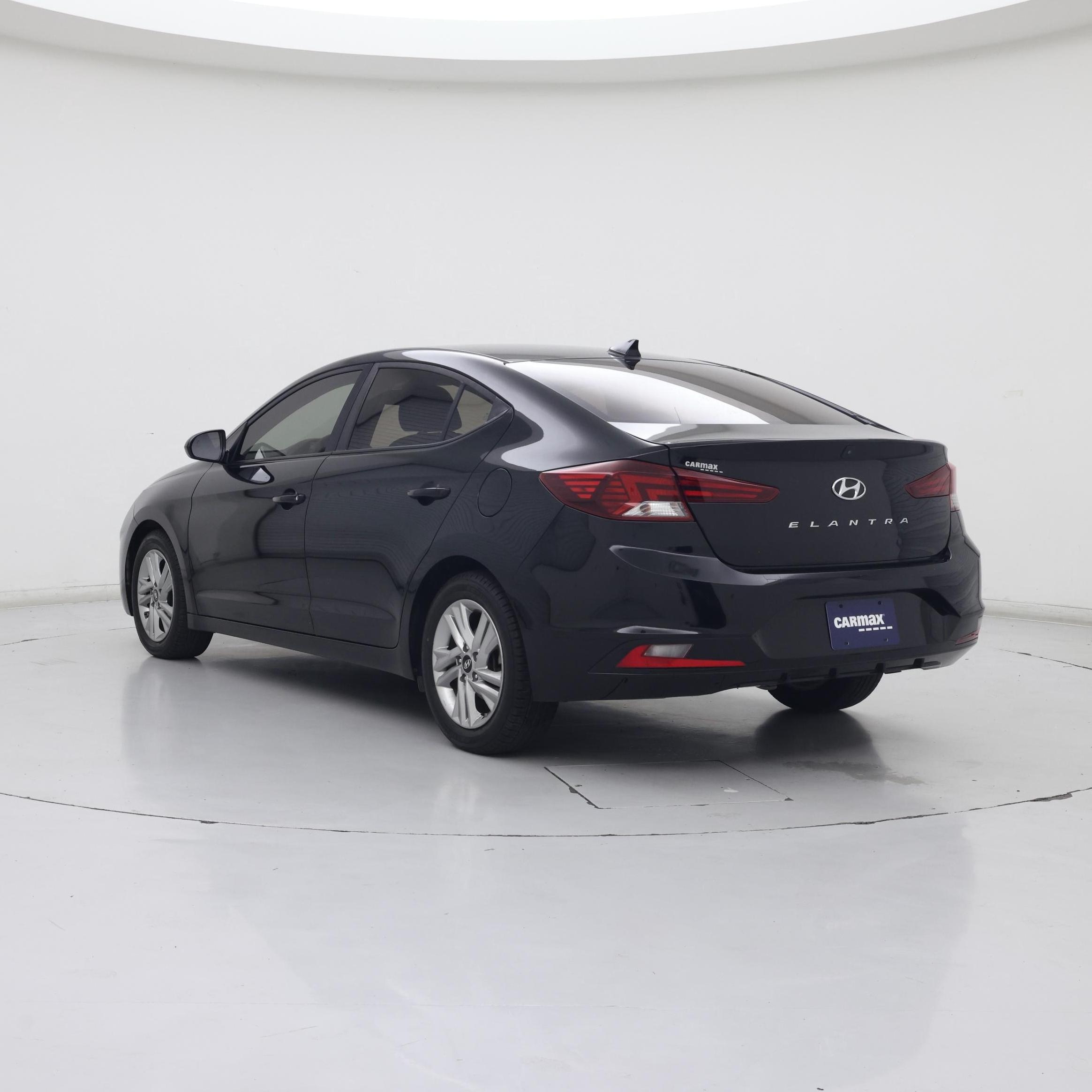 Thumbnail: 2019 Hyundai Elantra - 2