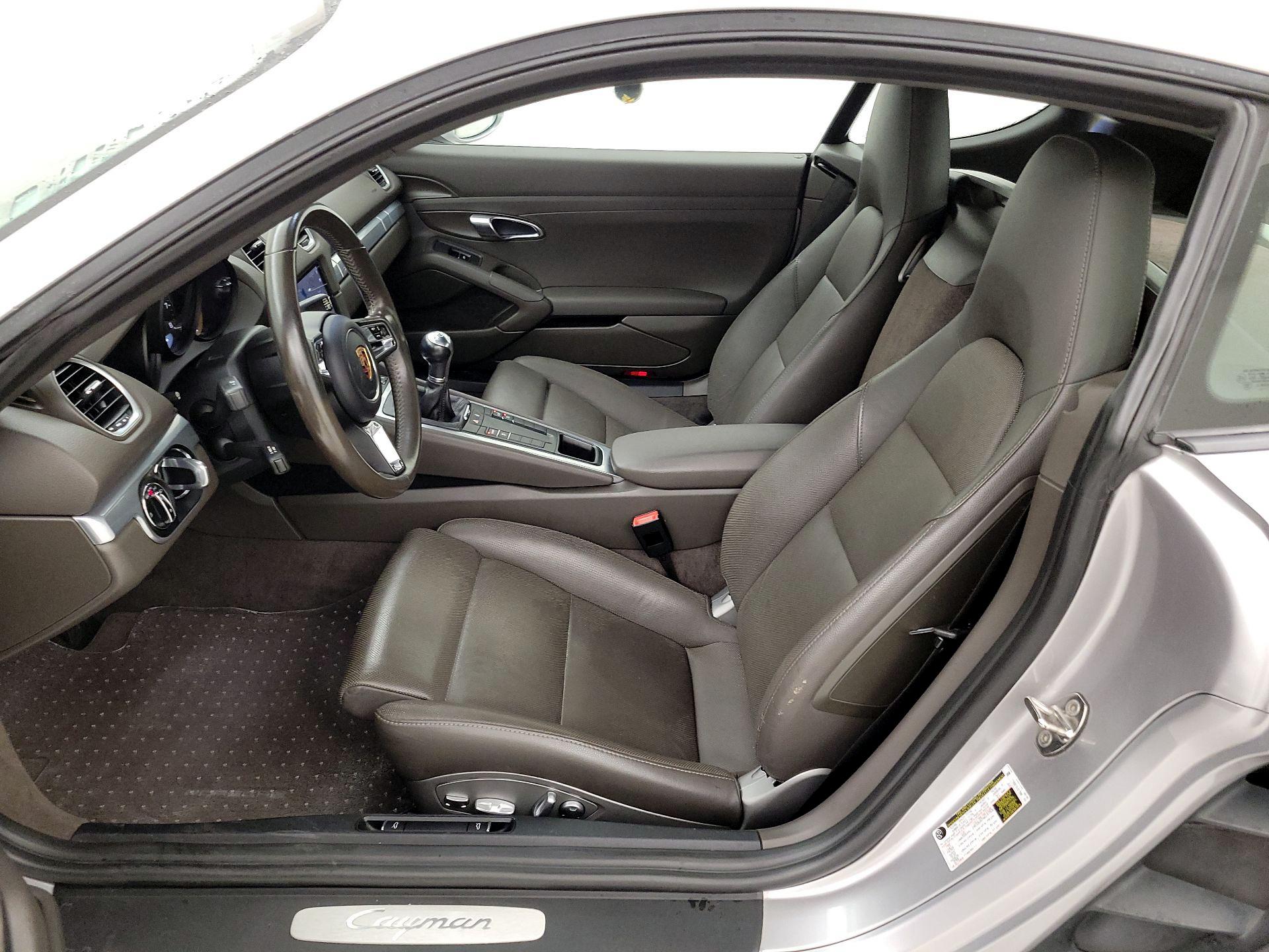 Thumbnail: 2017 Porsche 718 Cayman - 11