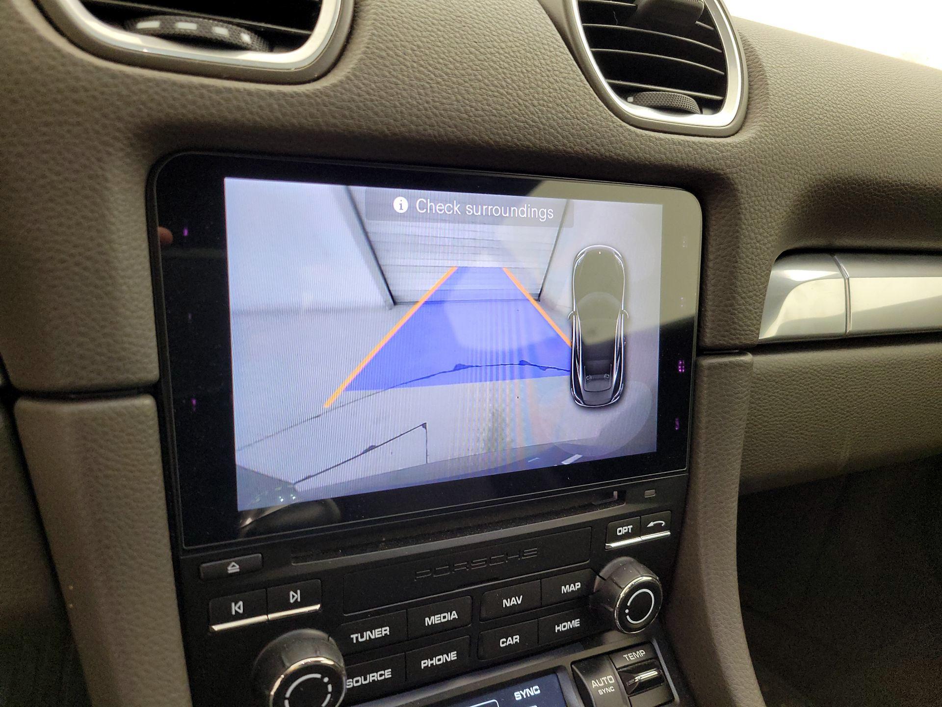 Thumbnail: 2017 Porsche 718 Cayman - 15