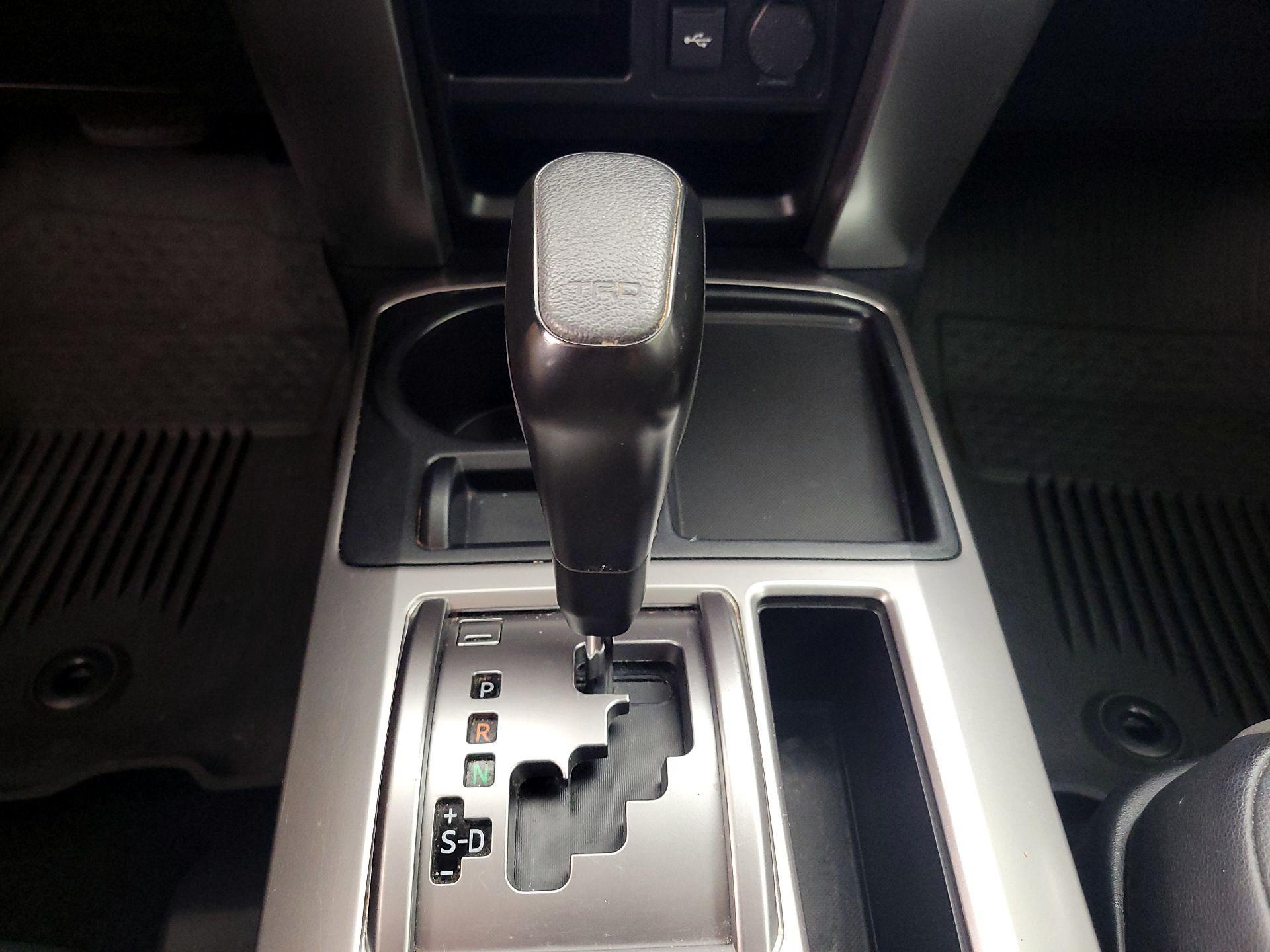 Thumbnail: 2022 Toyota 4Runner - 18