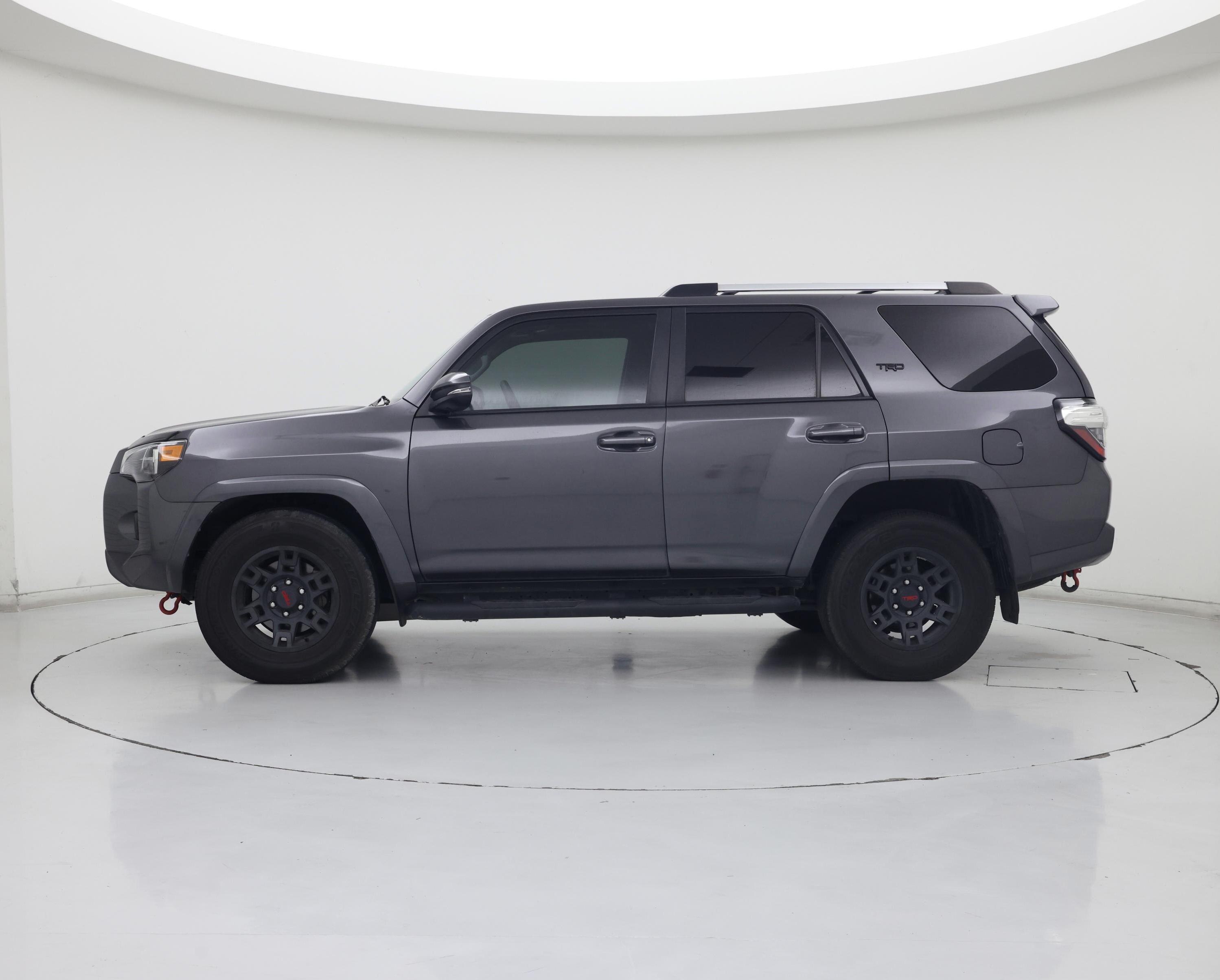 Thumbnail: 2022 Toyota 4Runner - 3