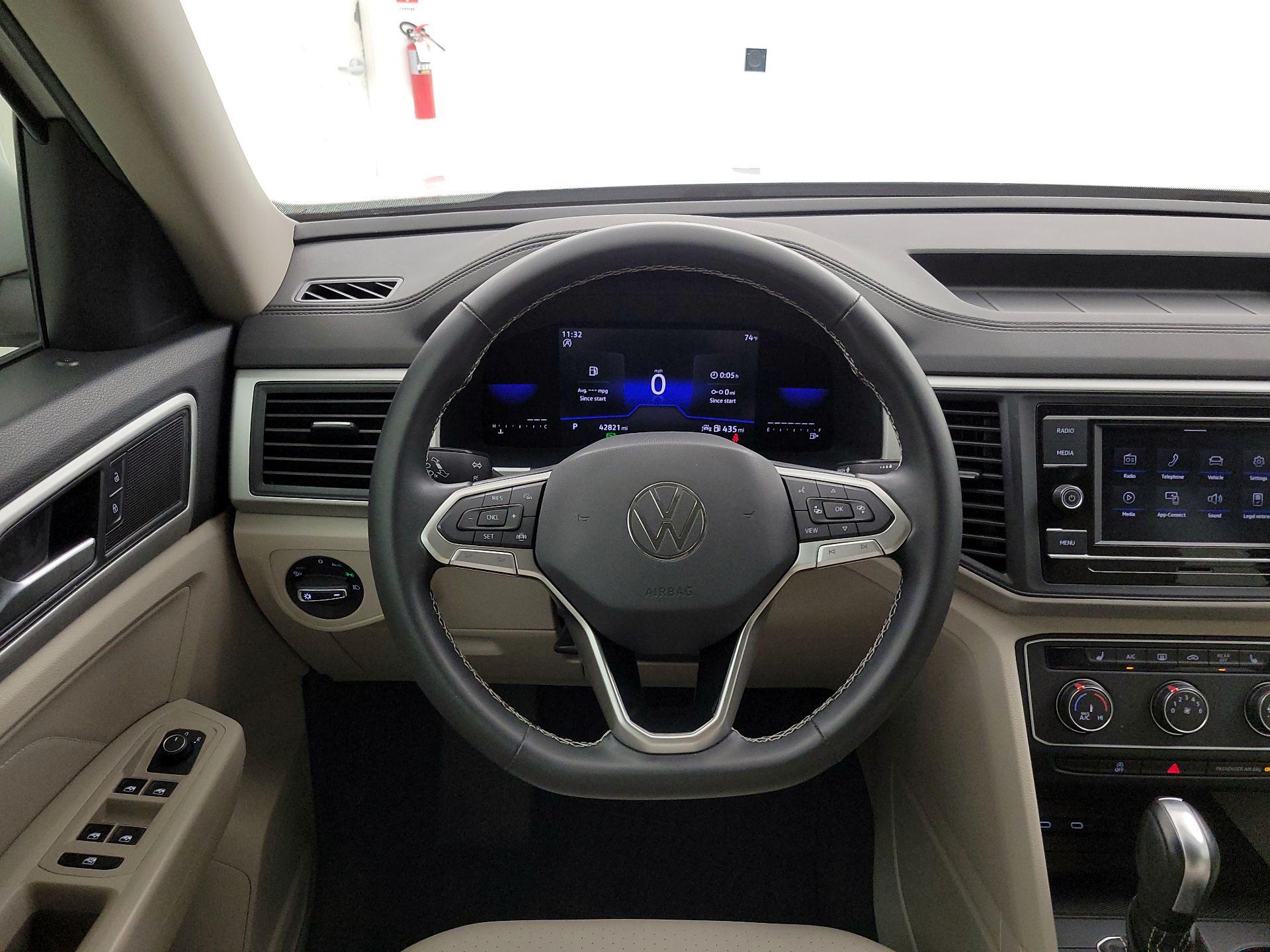 Thumbnail: 2022 Volkswagen Atlas - 10