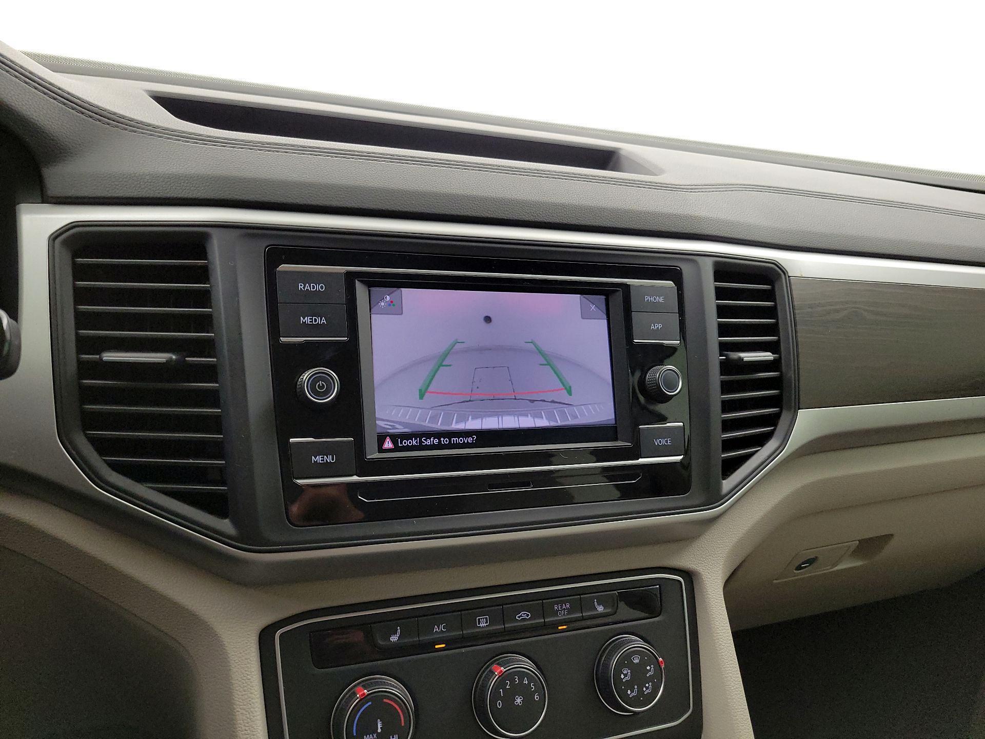 Thumbnail: 2022 Volkswagen Atlas - 14