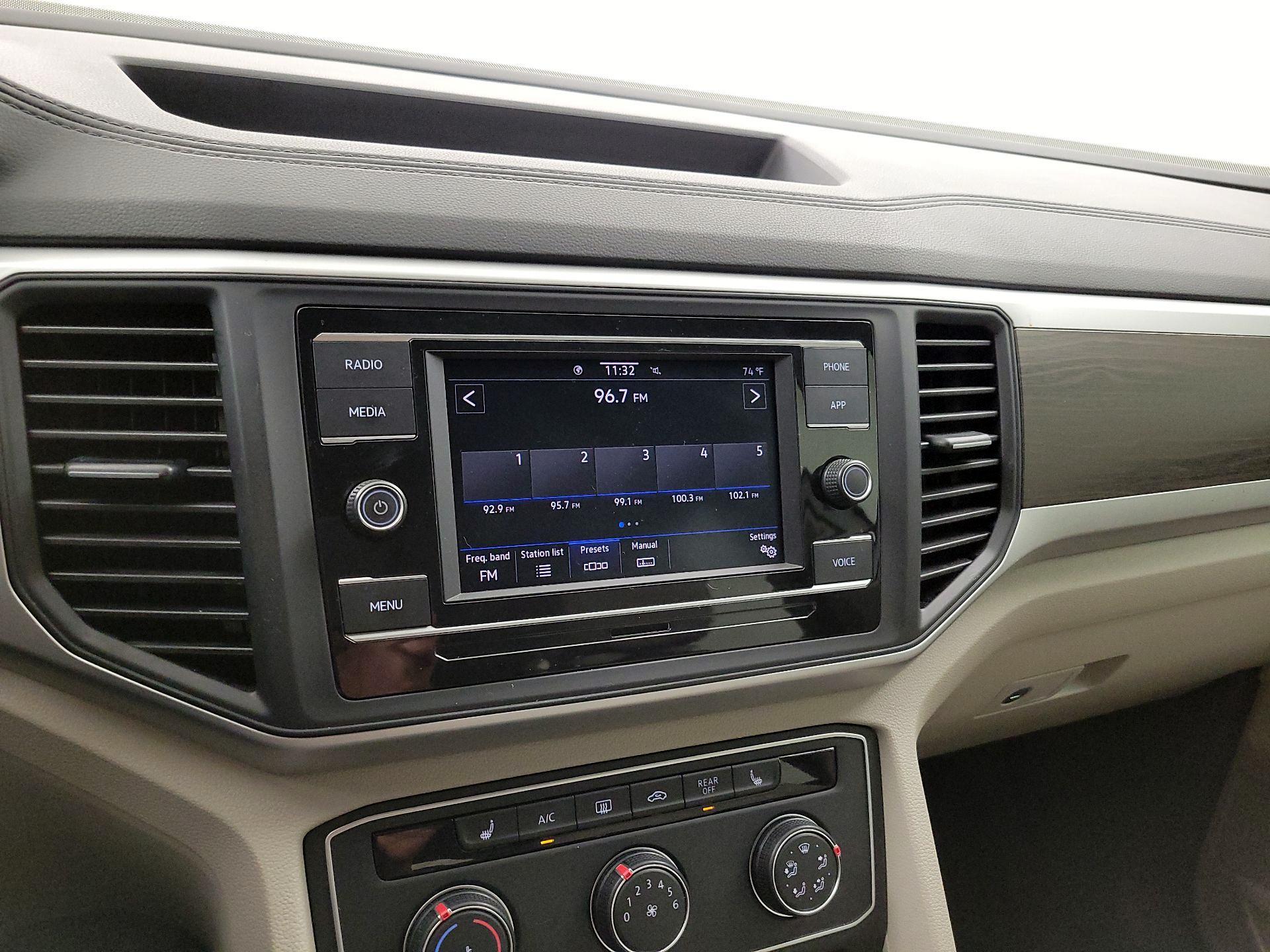 Thumbnail: 2022 Volkswagen Atlas - 15