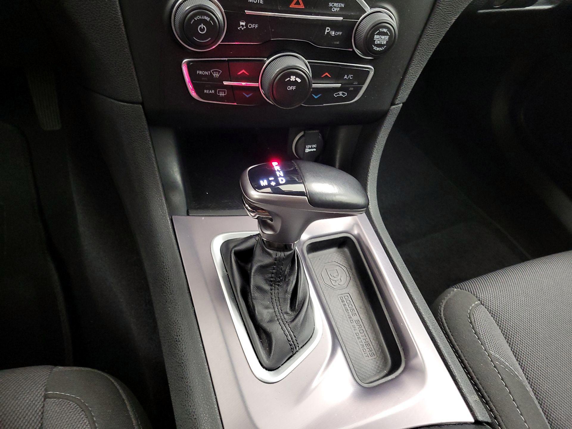 Thumbnail: 2020 Dodge Charger - 17