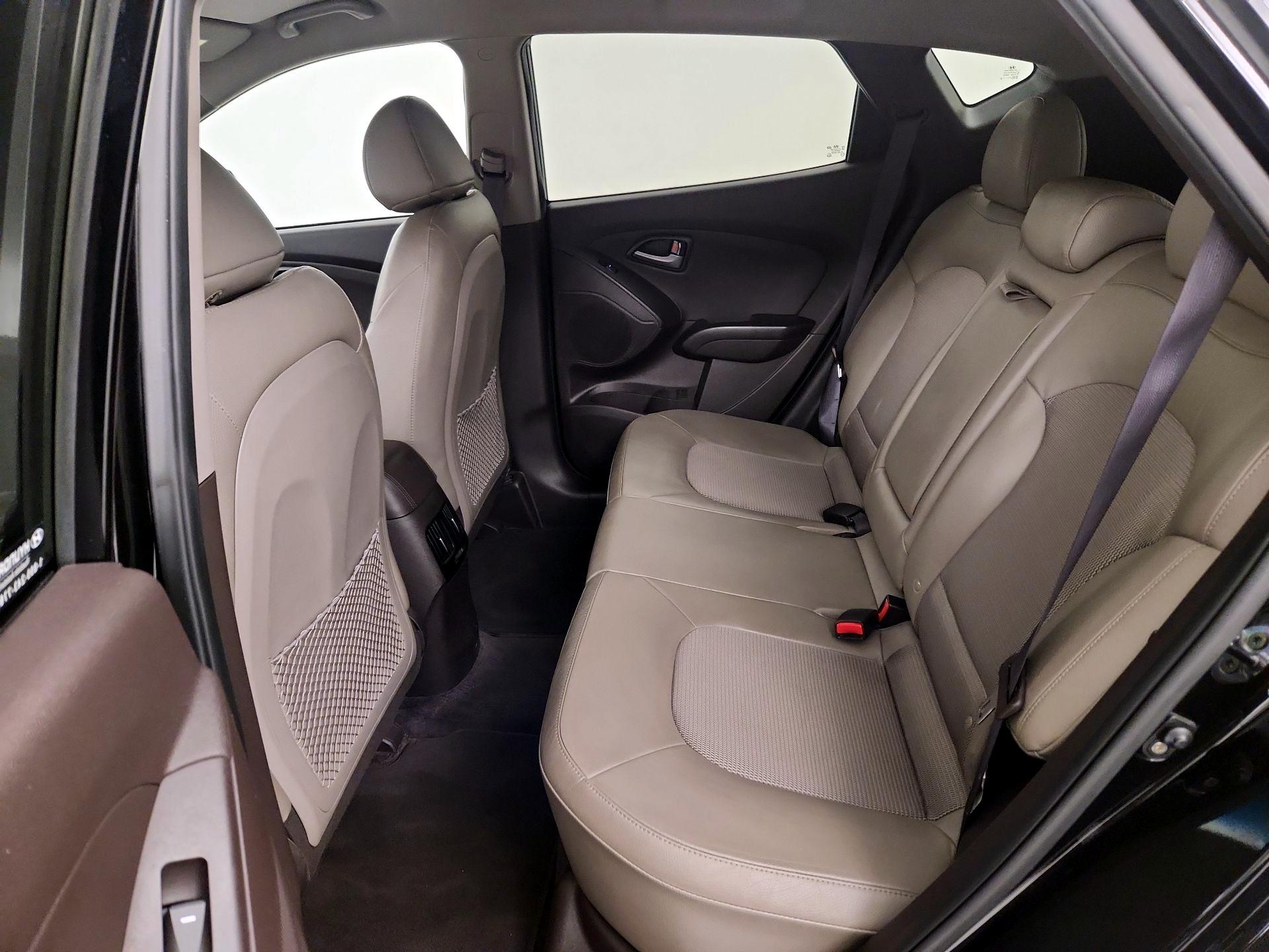 Thumbnail: 2015 Hyundai Tucson - 19