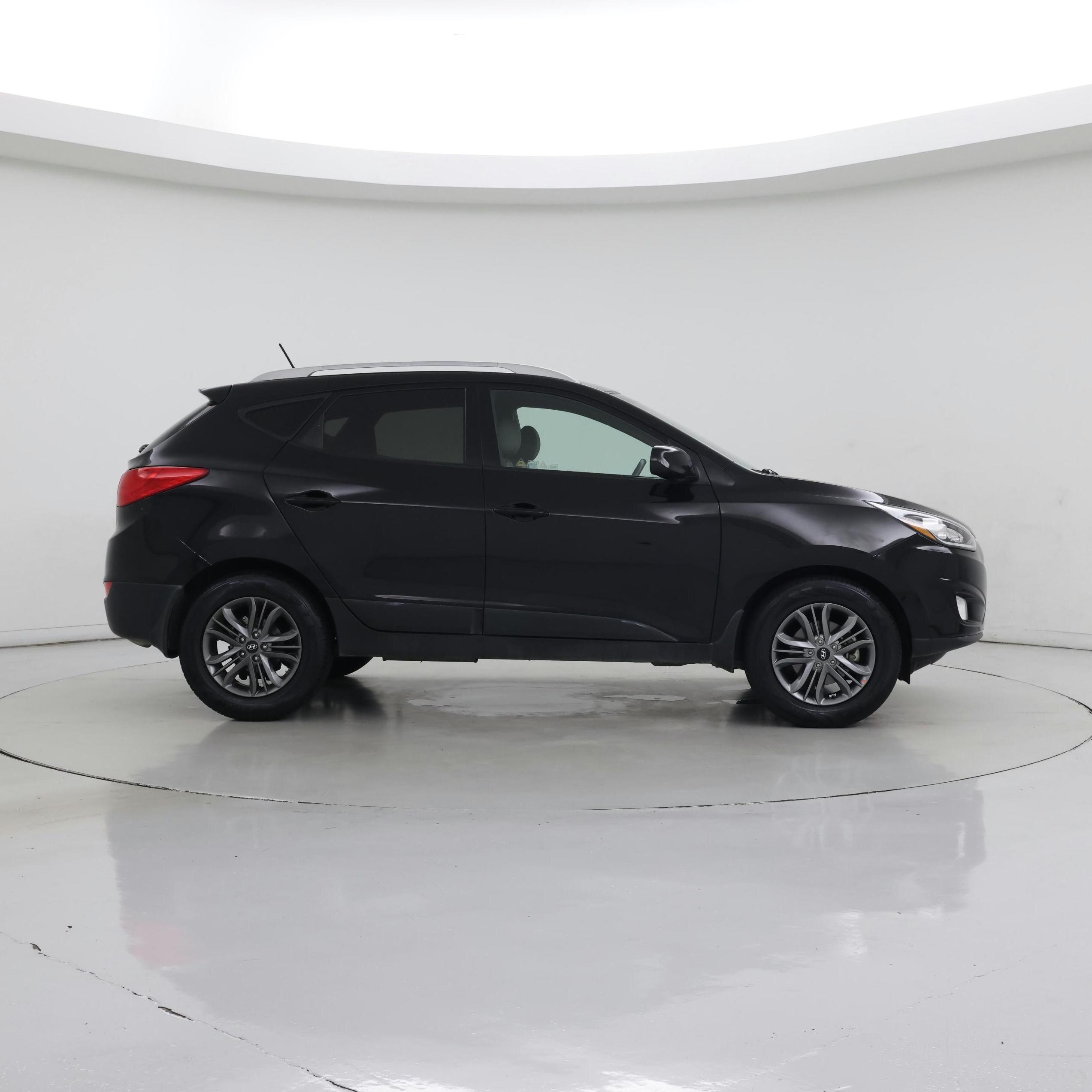 Thumbnail: 2015 Hyundai Tucson - 7