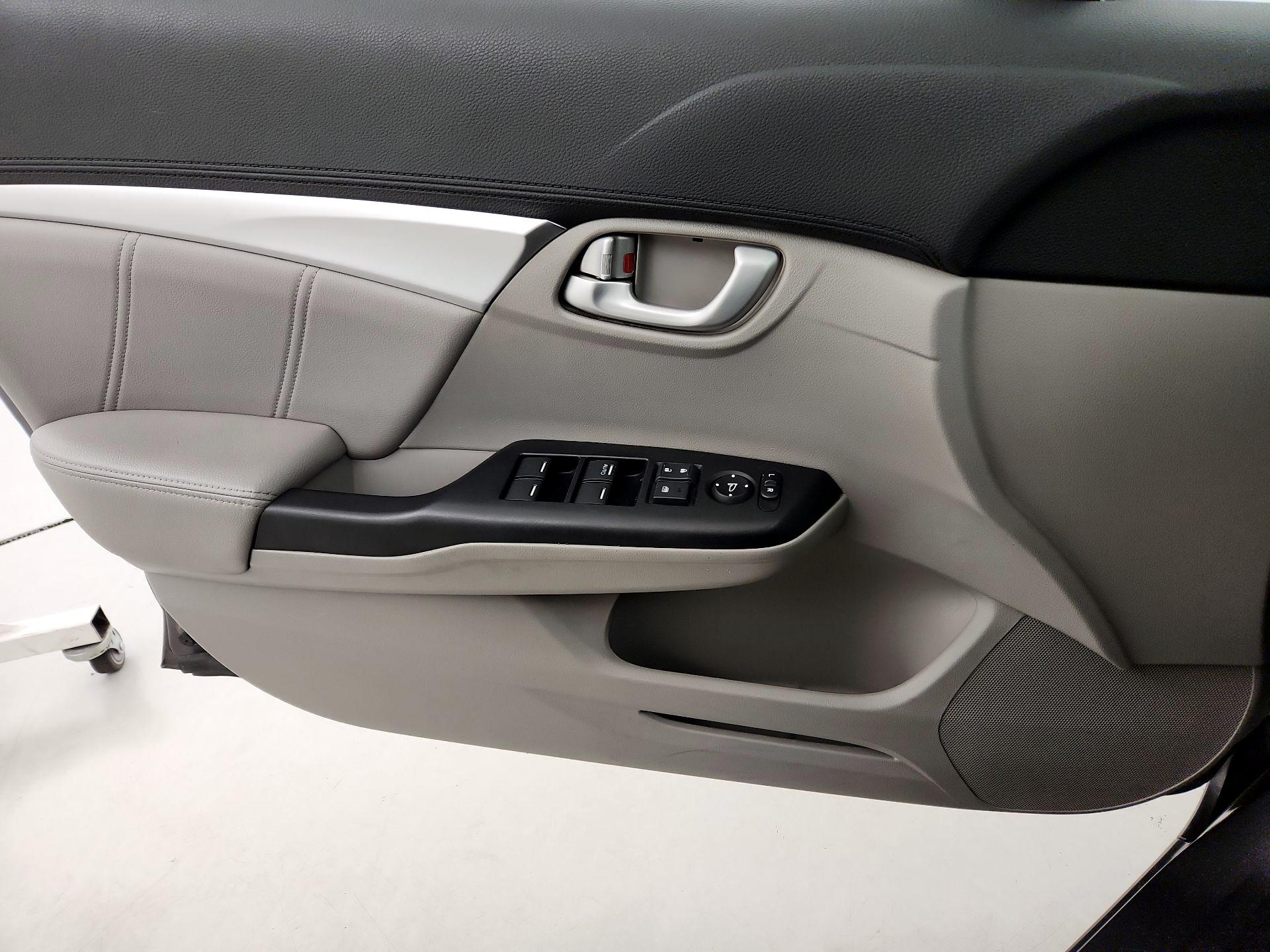 Thumbnail: 2015 Honda Civic - 12