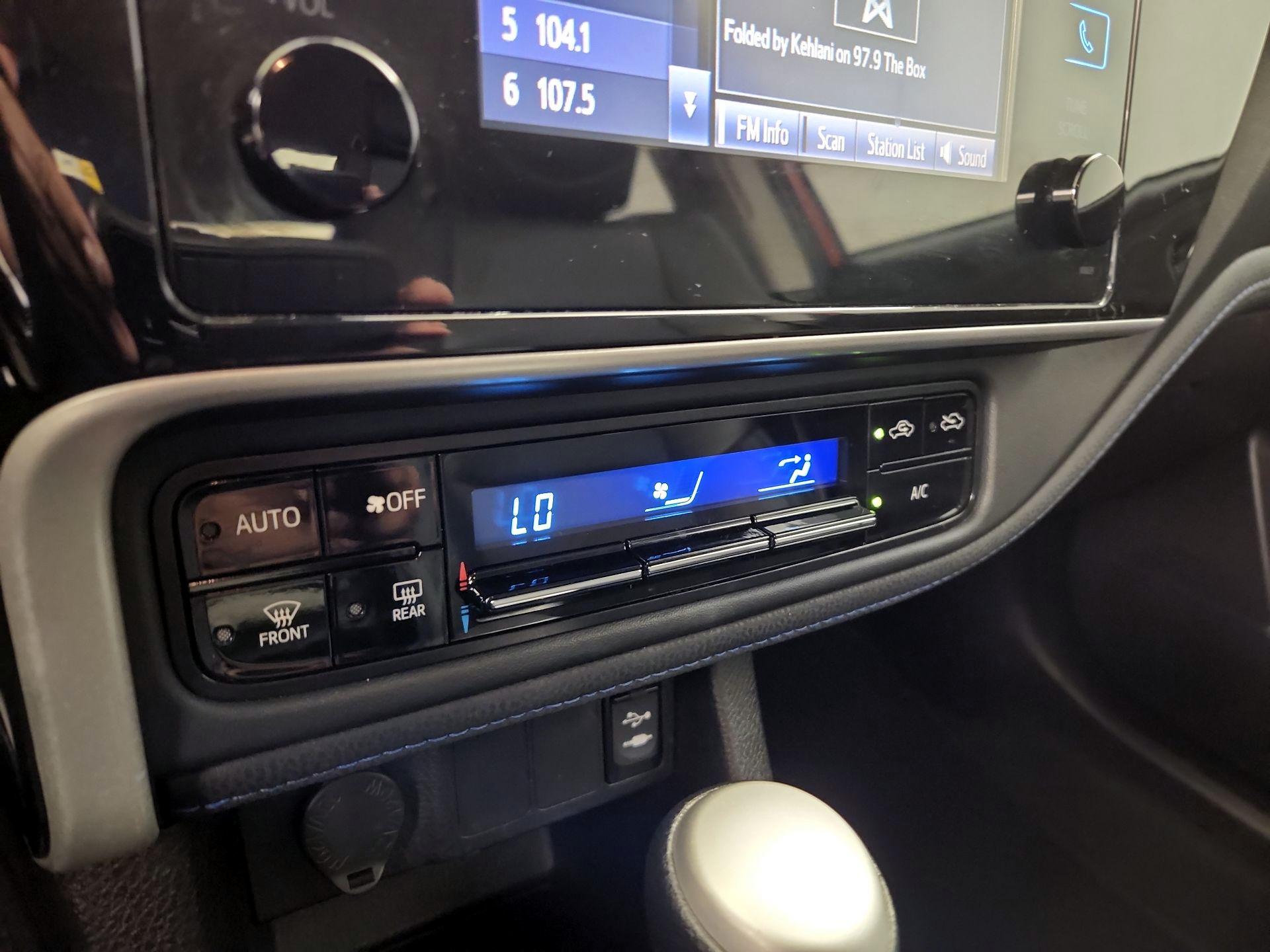 Thumbnail: 2019 Toyota Corolla - 16