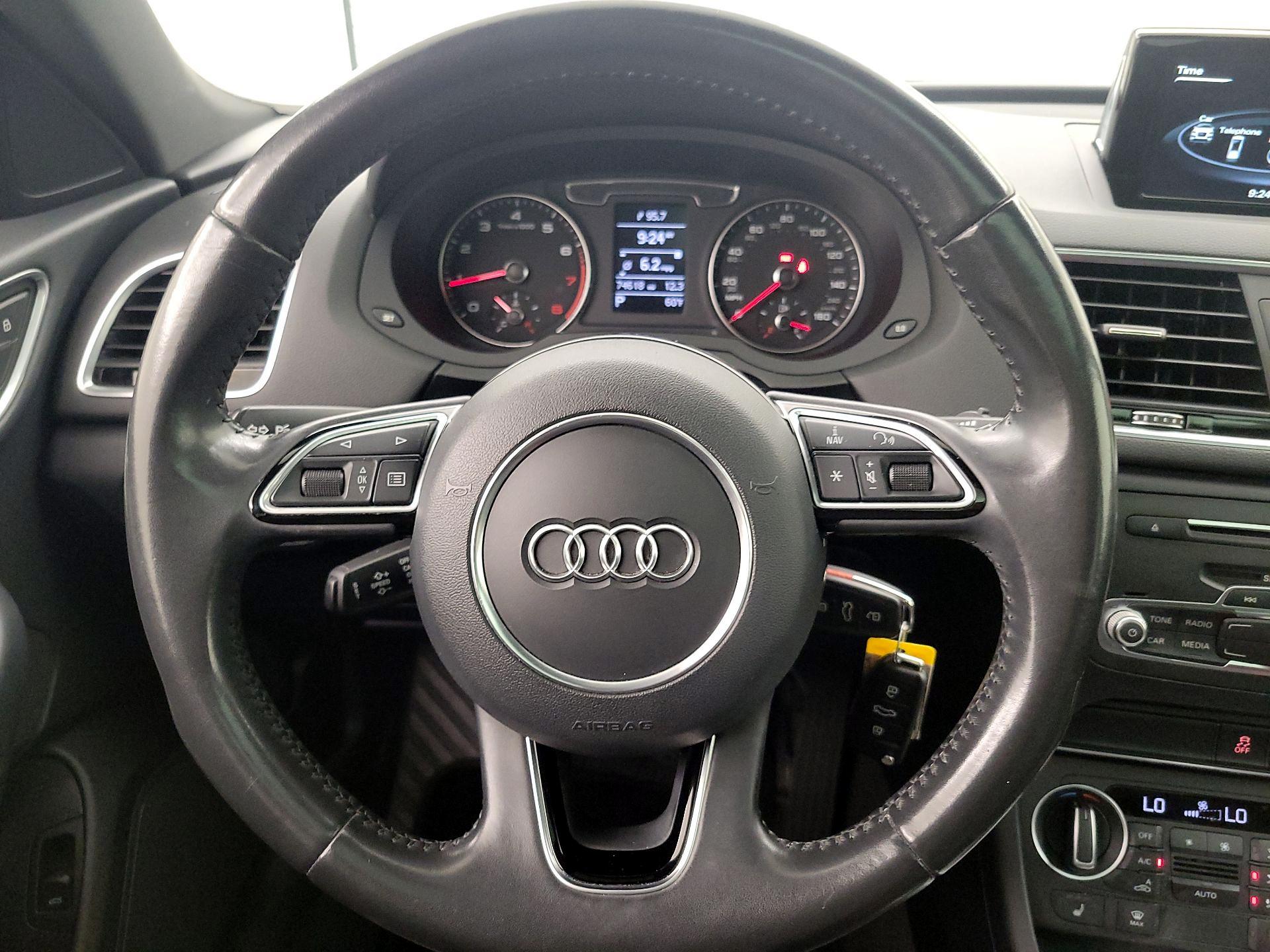 Thumbnail: 2018 Audi Q3 - 10