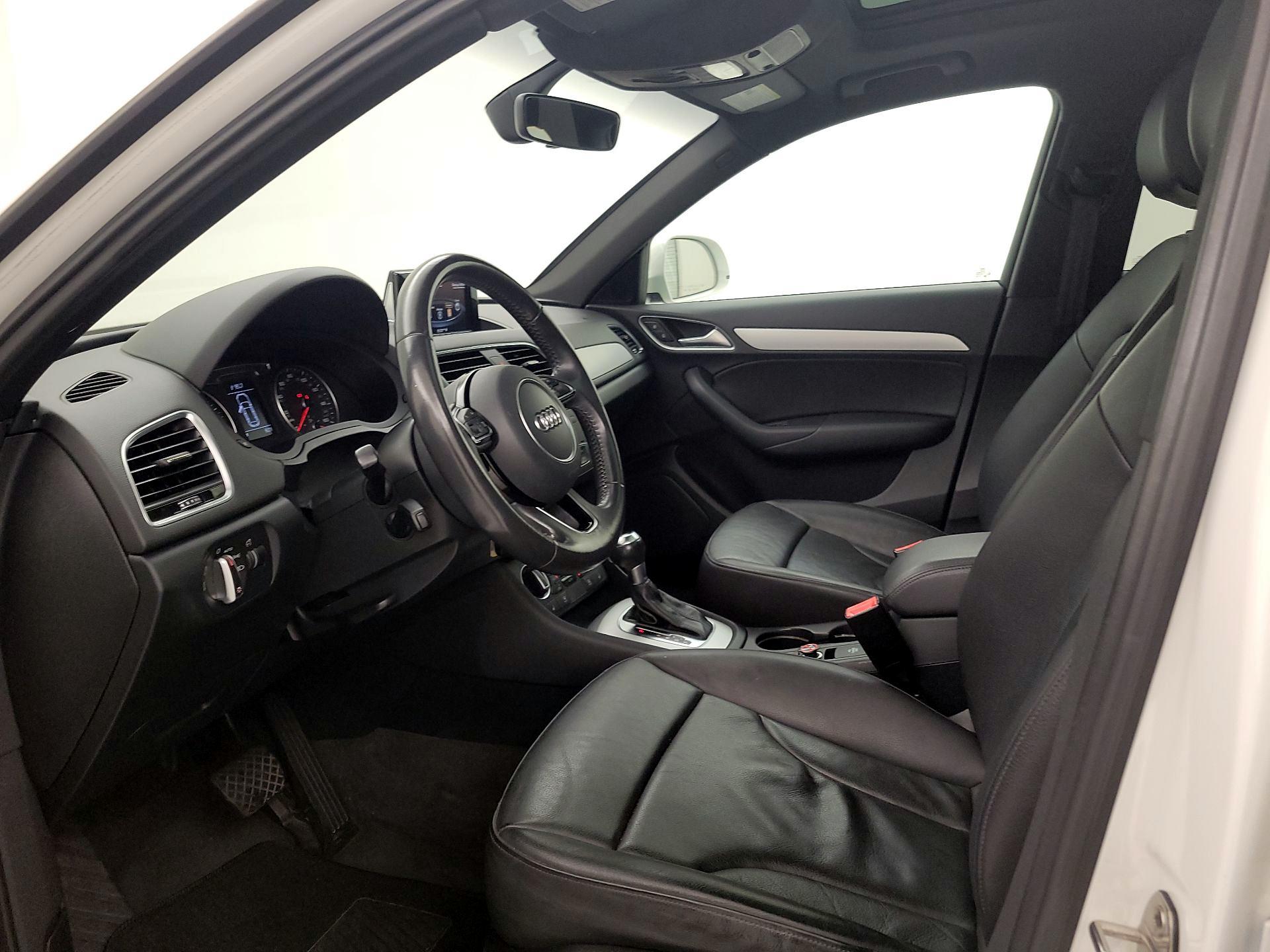 Thumbnail: 2018 Audi Q3 - 11