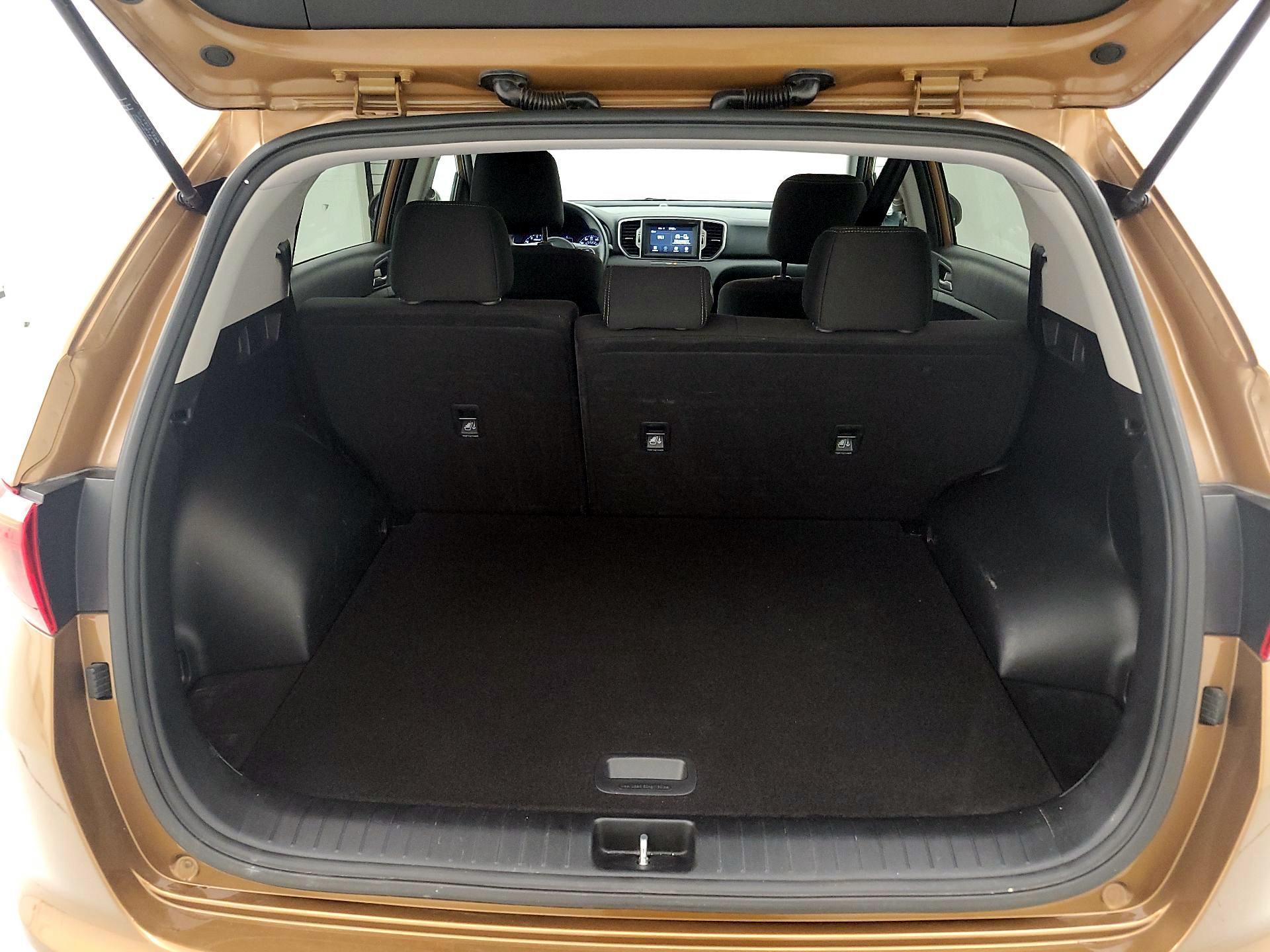 Thumbnail: 2017 Kia Sportage - 20