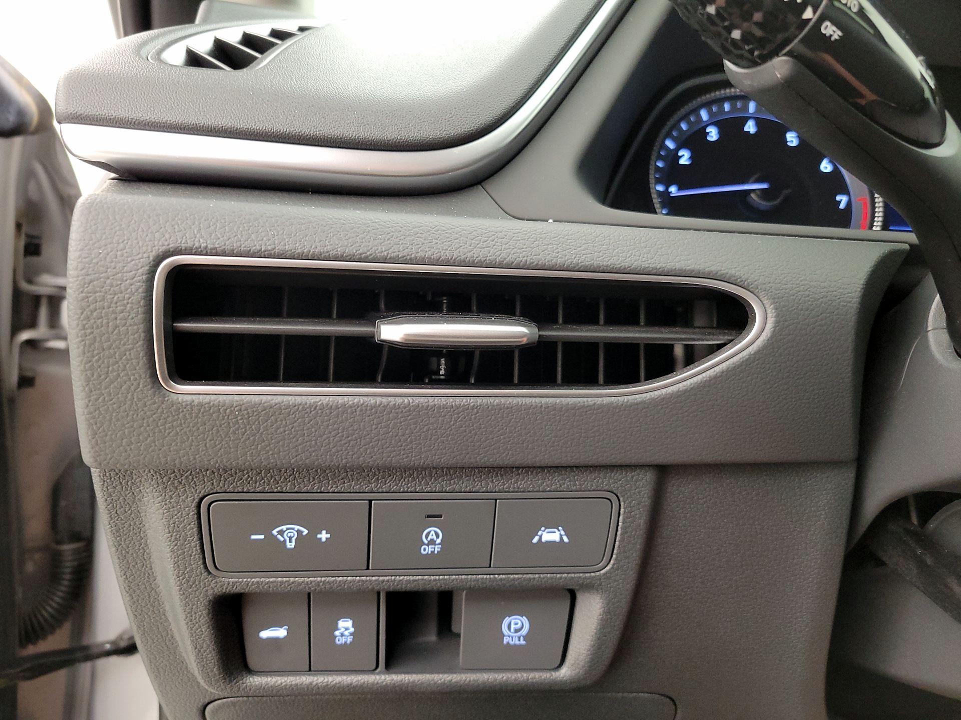 Thumbnail: 2023 Hyundai Sonata - 13