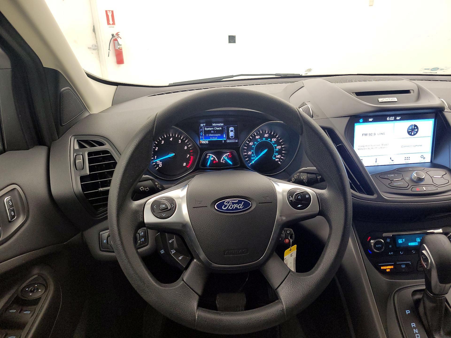 Thumbnail: 2016 Ford Escape - 10