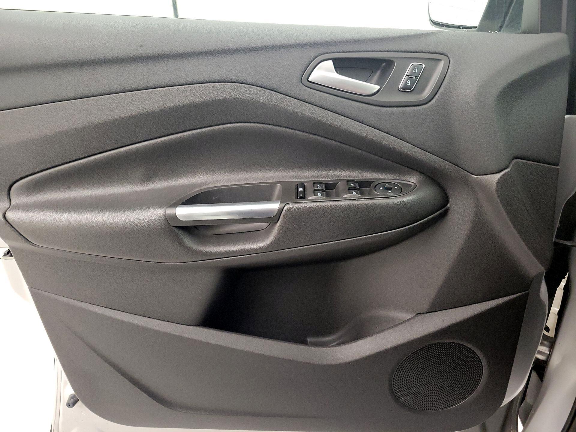 Thumbnail: 2016 Ford Escape - 12