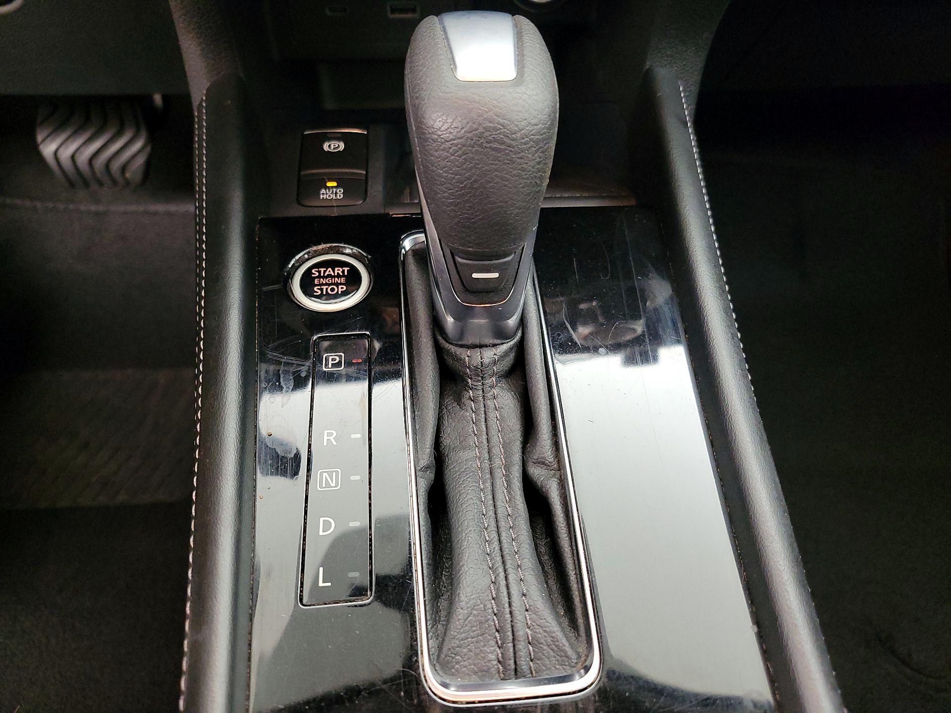 Thumbnail: 2023 Nissan Kicks - 16