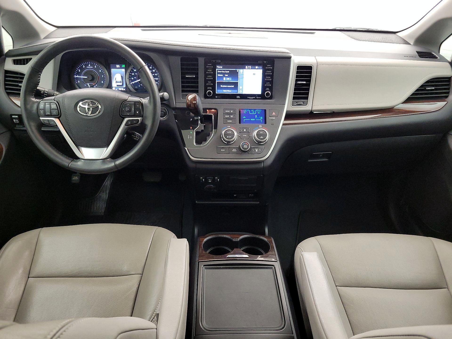 Thumbnail: 2020 Toyota Sienna - 9